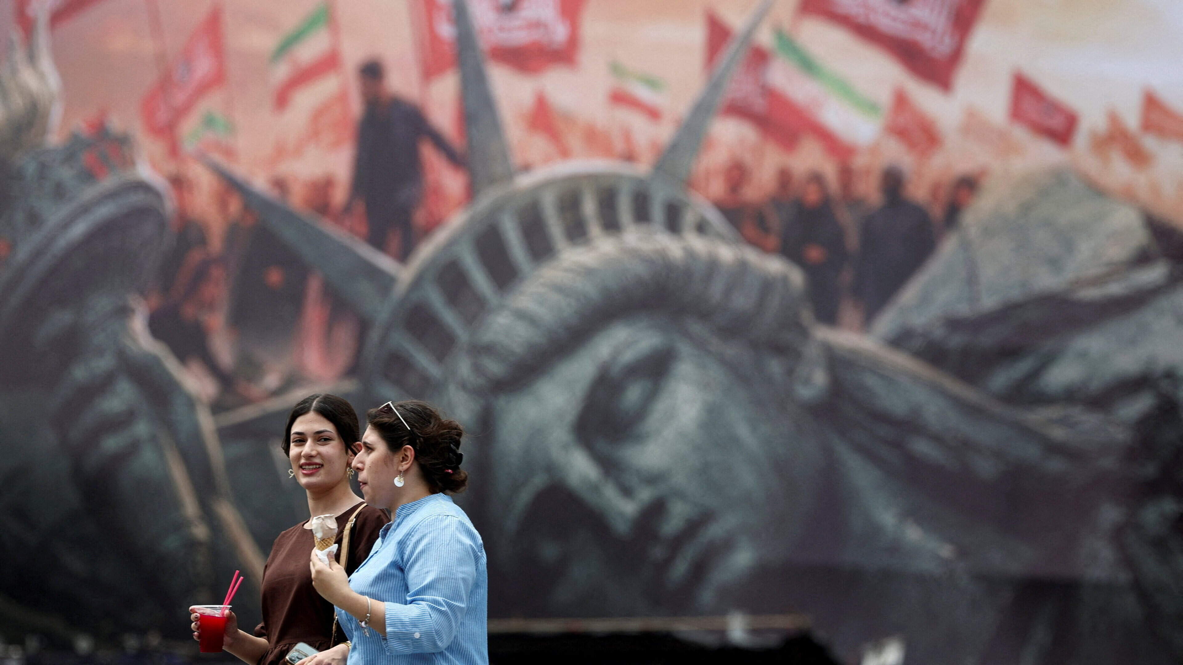 Trump says Iran faces decapitation if deal not signed