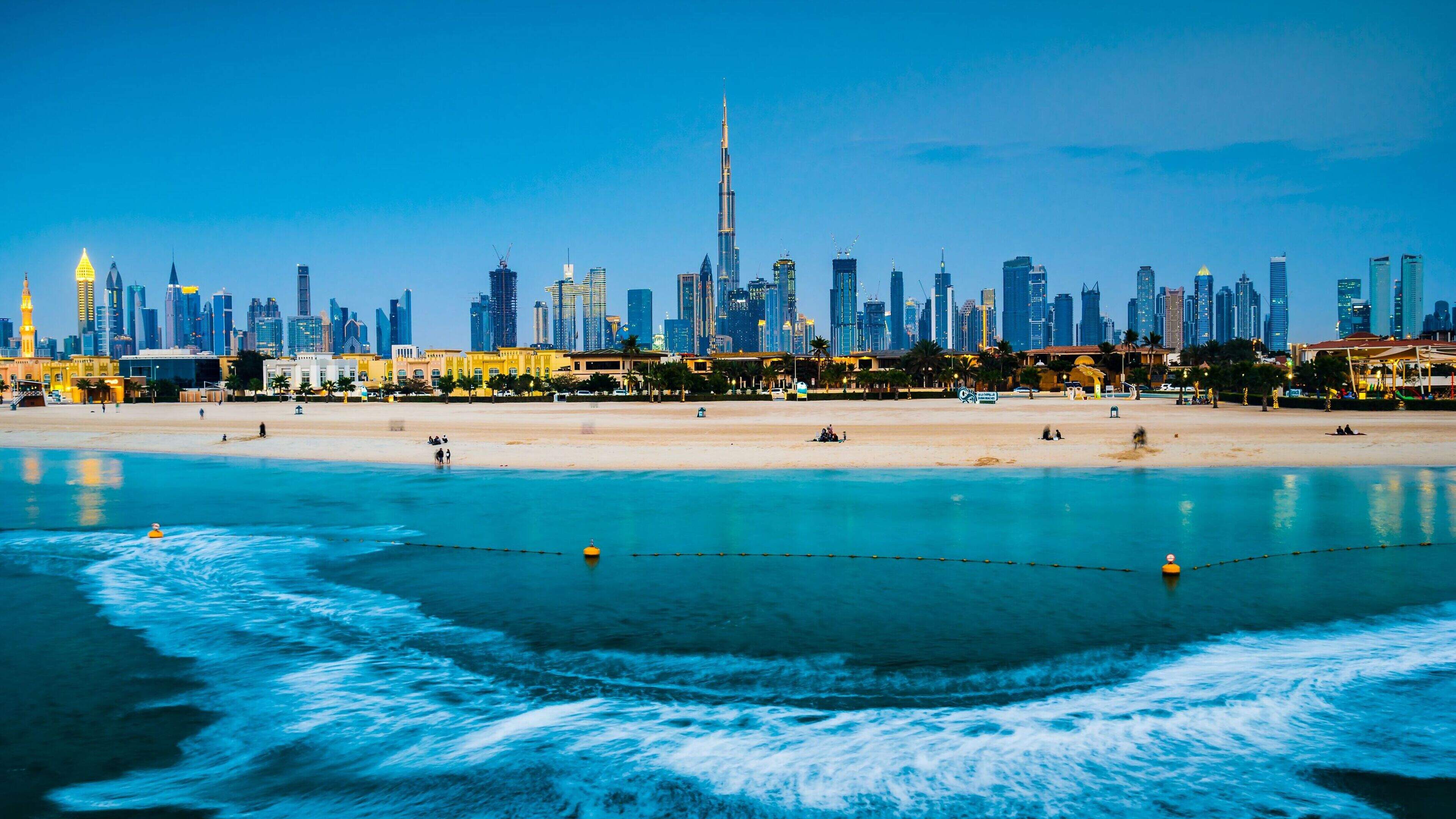 ‘I’m glad I didn’t rush to go home’ – Irish expats who stayed in the Middle East rewarded with new jobs, promotions and cheaper rent