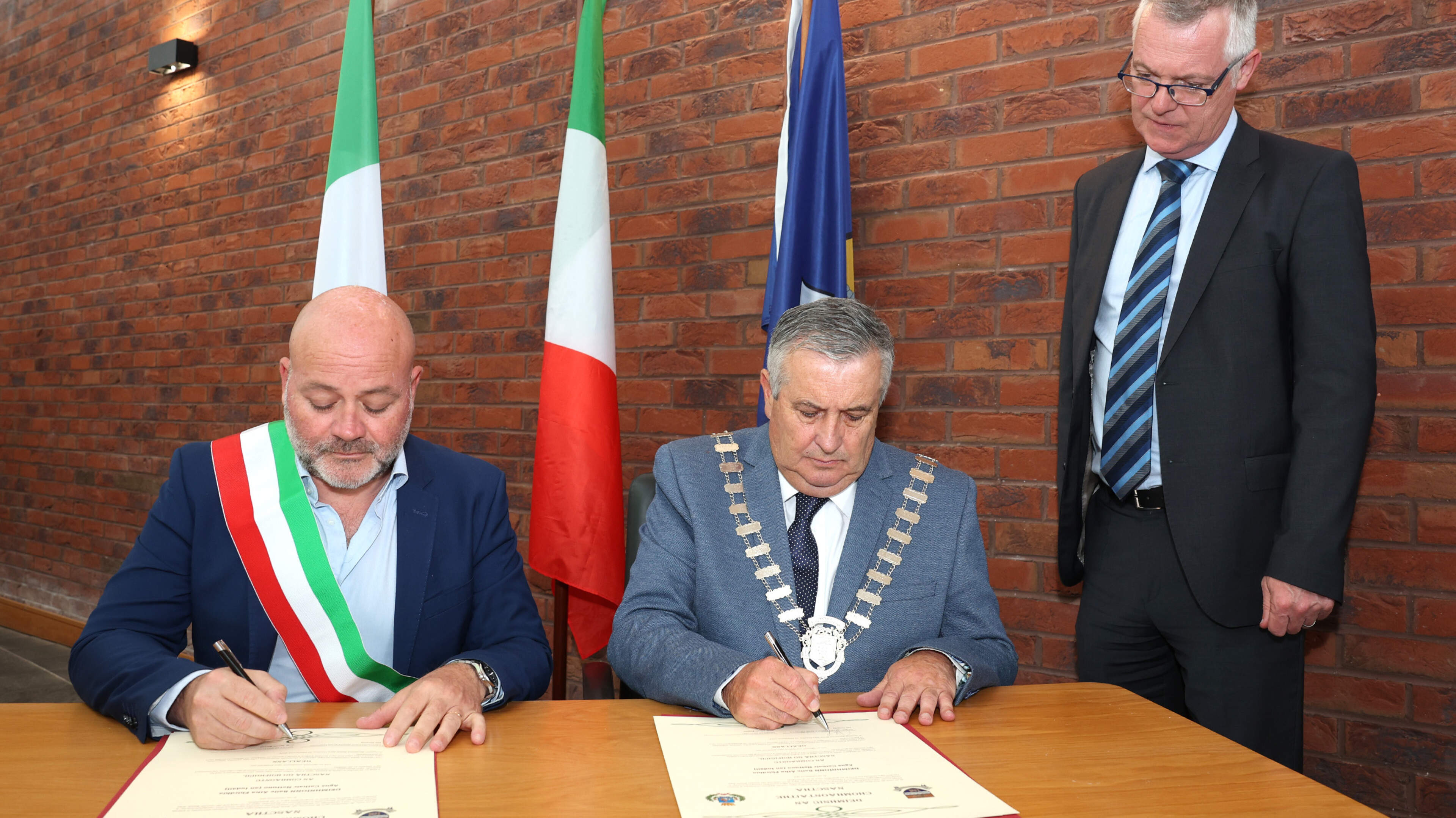 Louth town renews 20-year twinning partnership with Italian town of Nettuno