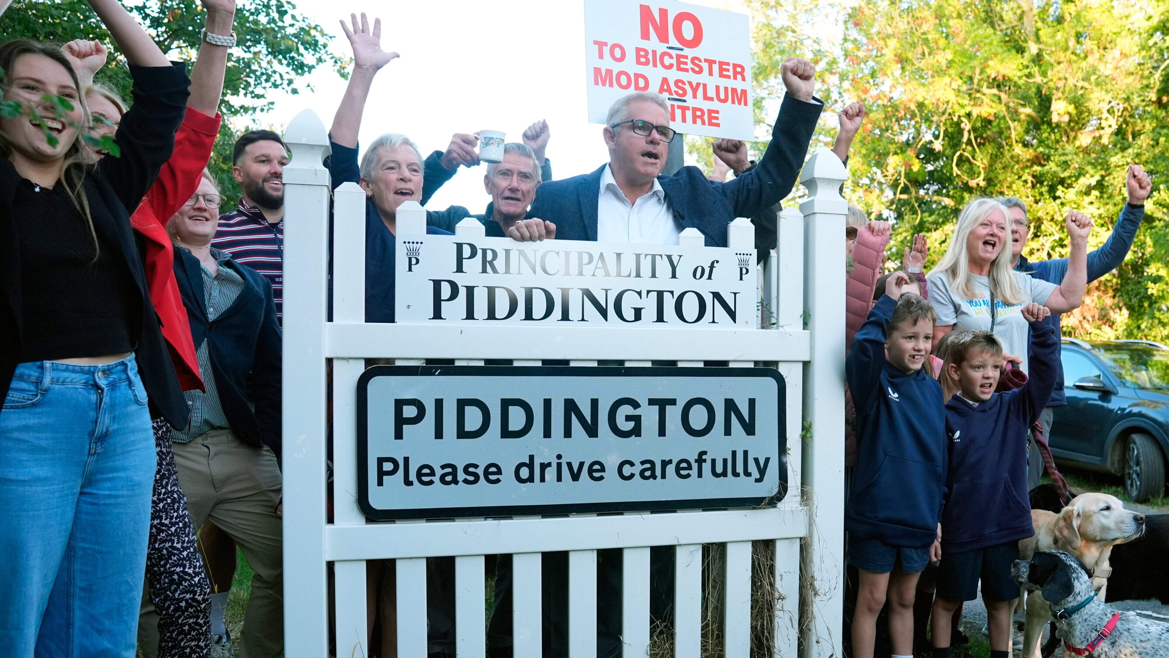 Villagers vote to ‘secede from UK’ over planned centre for asylum-seekers