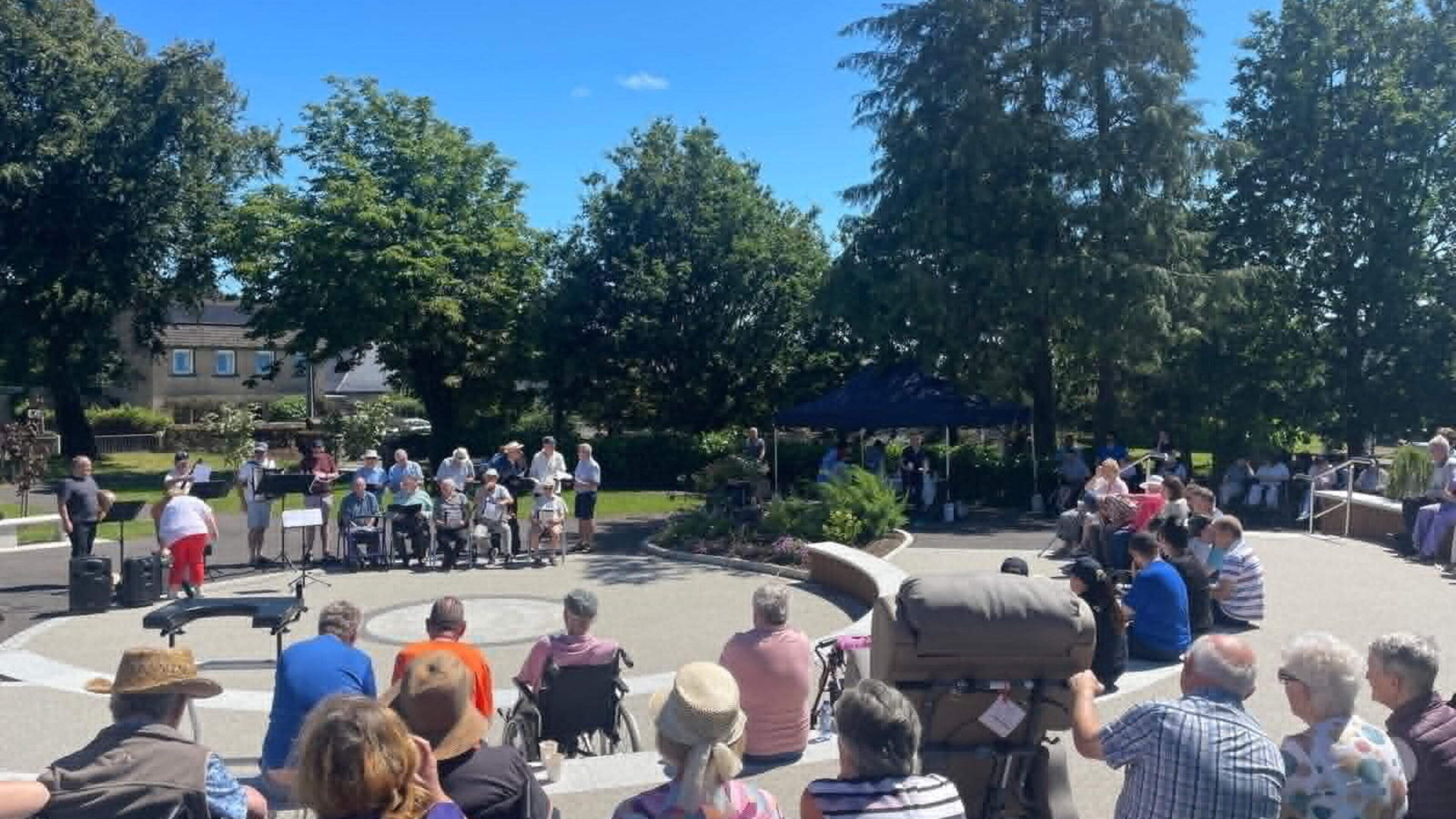 Outdoor musical performance delights residents of Wexford hospital as they basked in the sun