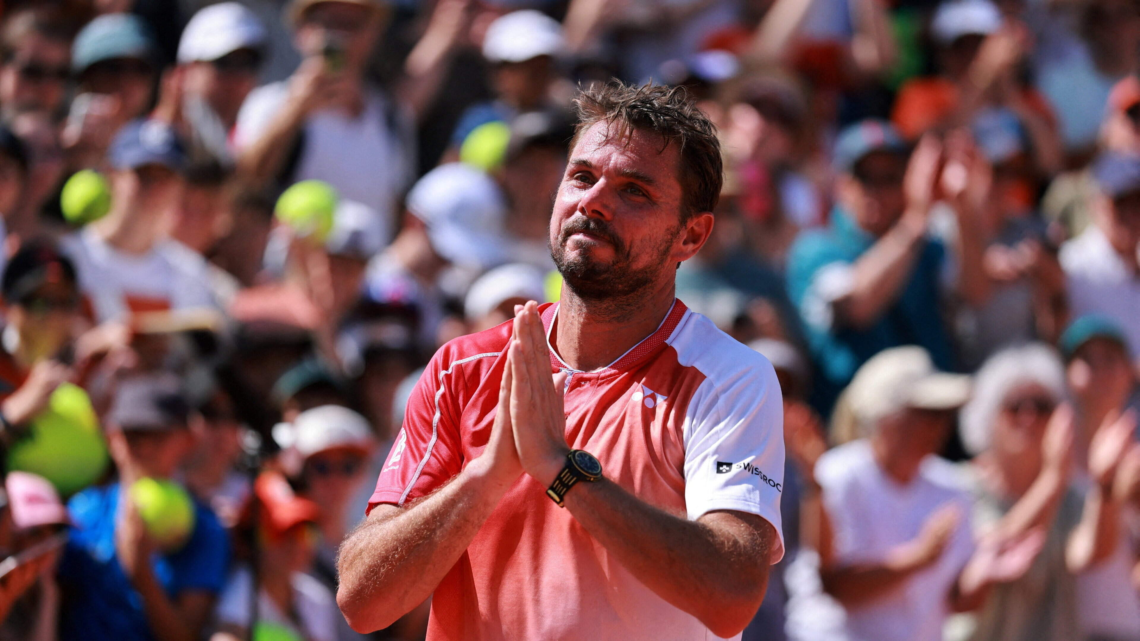 Stan Wawrinka gives emotional farewell at Roland Garros after his last French Open appearance