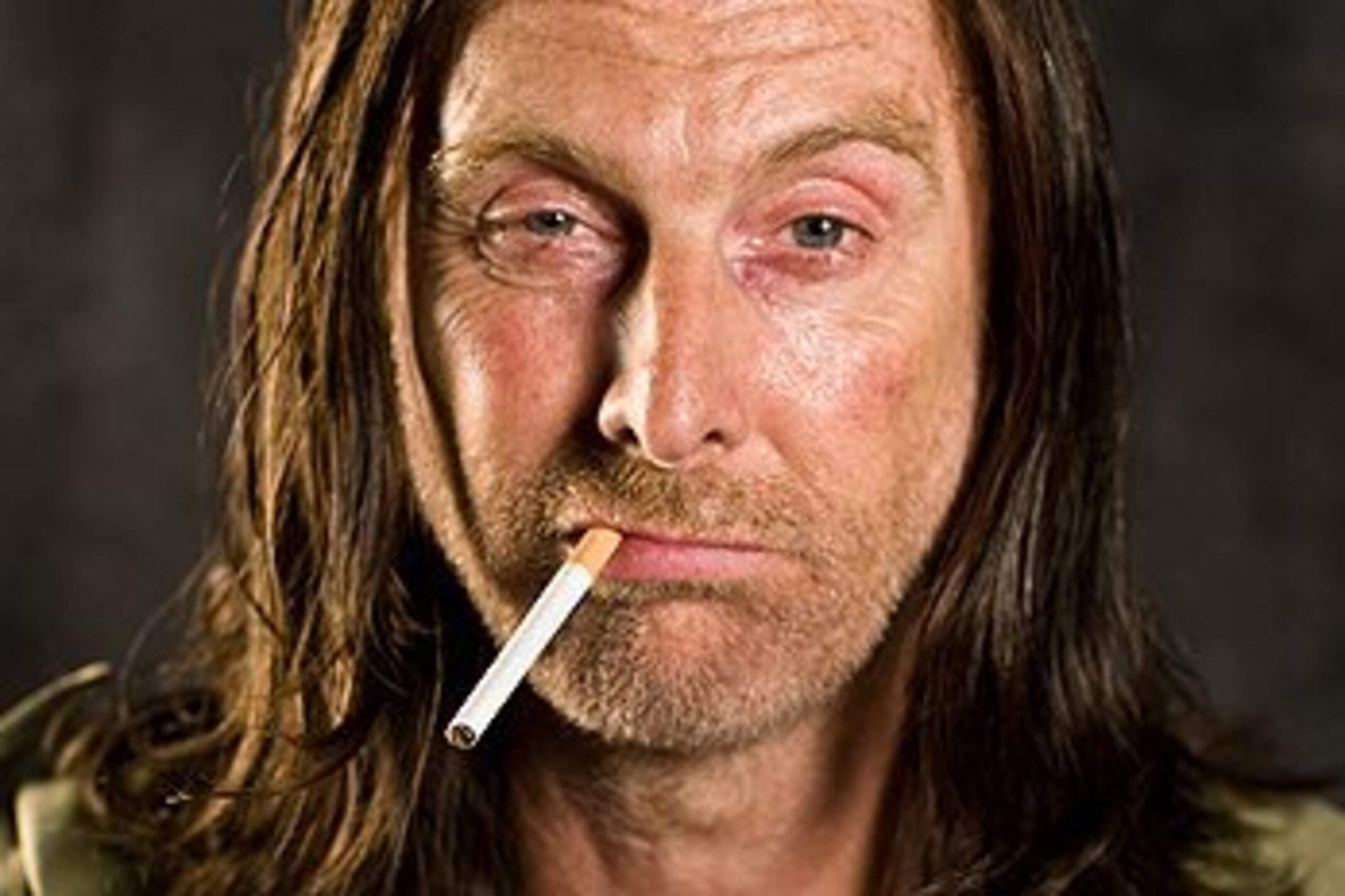 frank gallagher cigarette Frank Gallagher to realise his dreams on final 'Shameless' episode