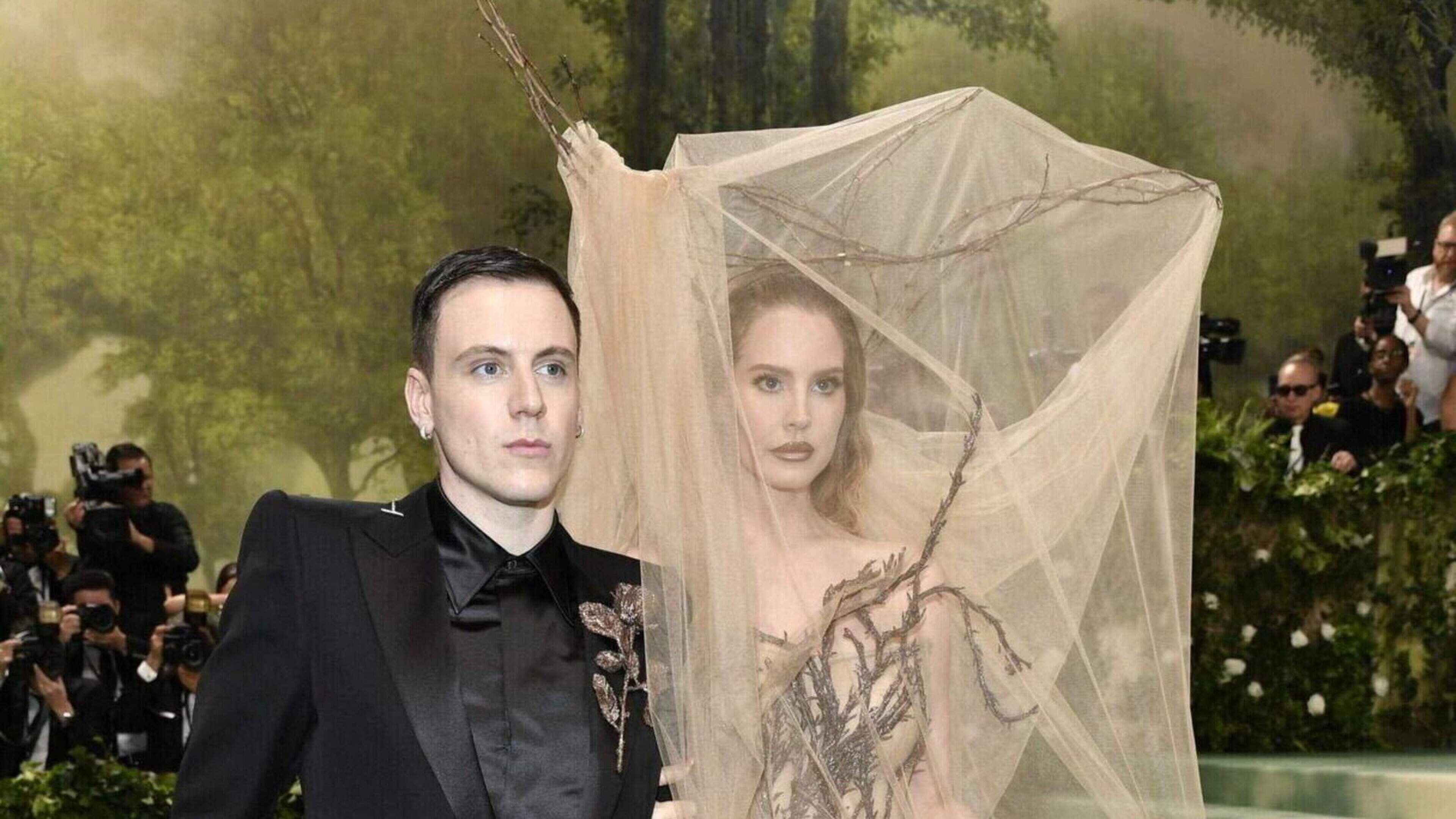 Major shakeup as Irish designer Seán McGirr steps down from Alexander McQueen after three years