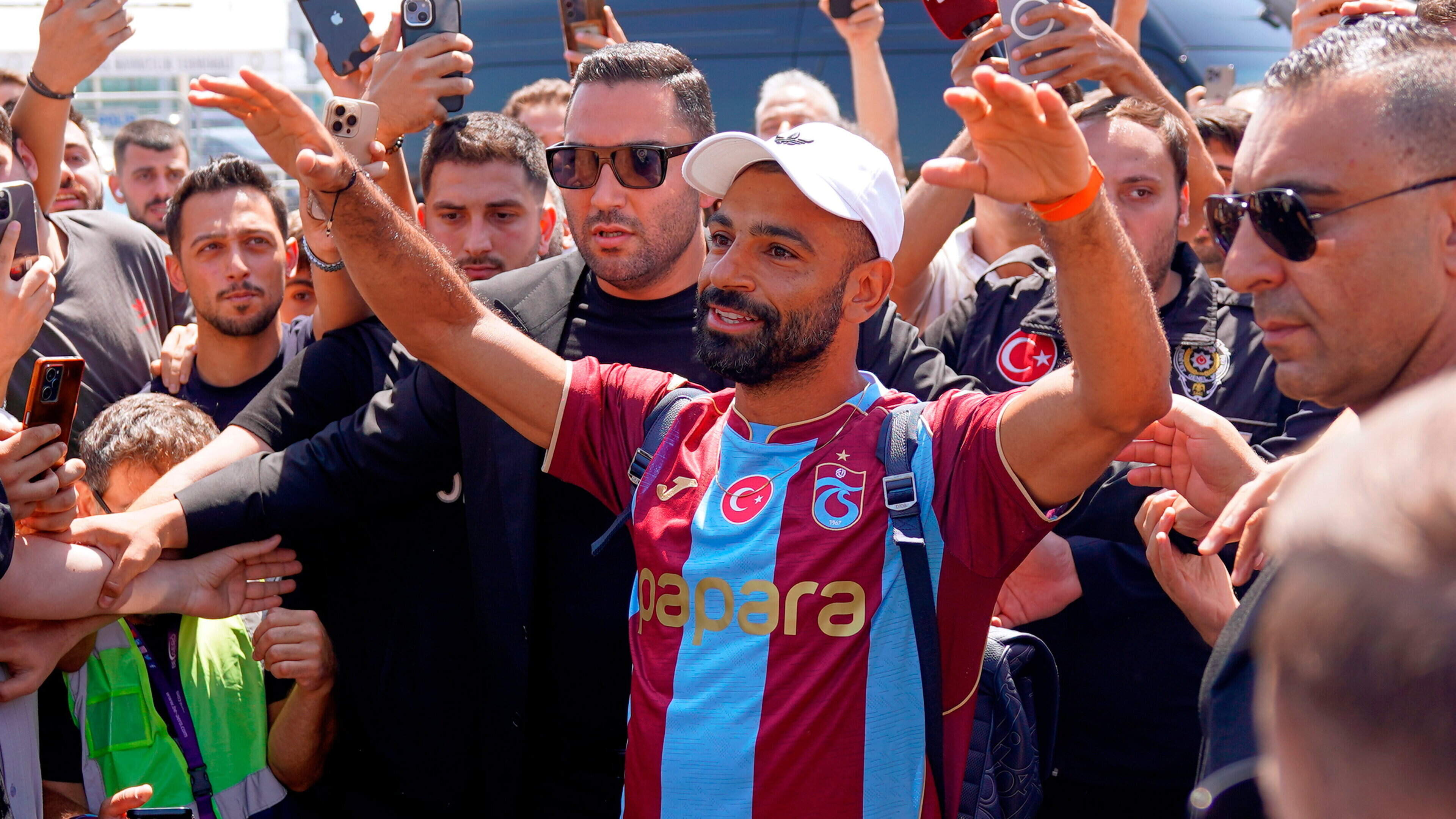 Mohamed Salah agrees to two-year contract with Trabzonspor worth €34m plus add-ons