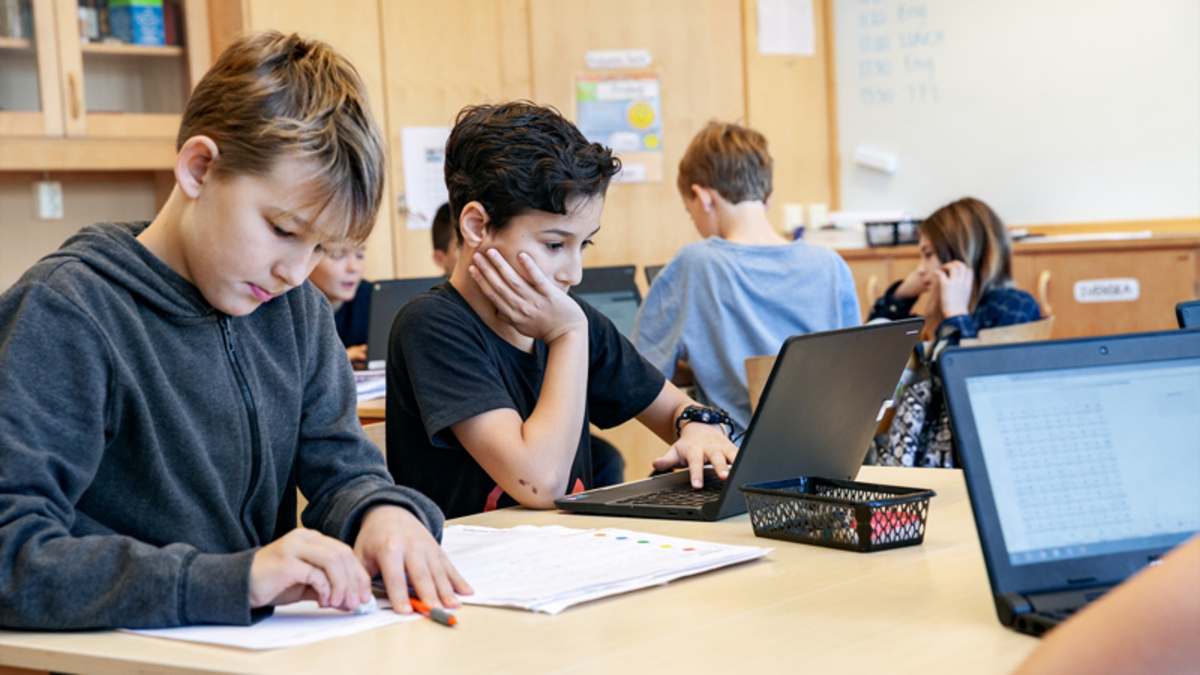 Devices in schools driving ‘digital divide' at post-primary level as parents pay hundreds for laptops and tablets