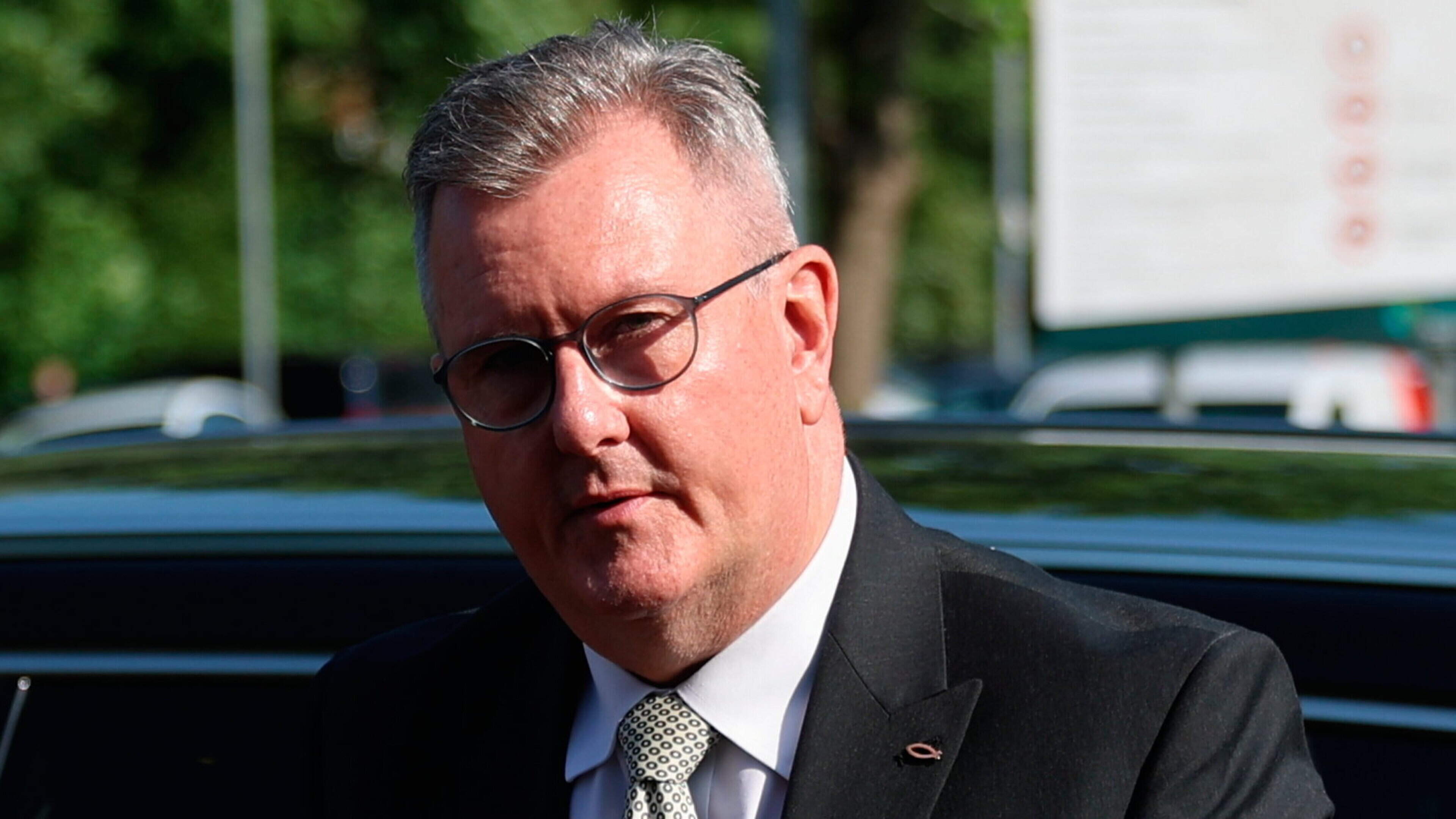 Jeffrey Donaldson wrote letter to alleged child abuse victim expressing ‘regret’, court hears