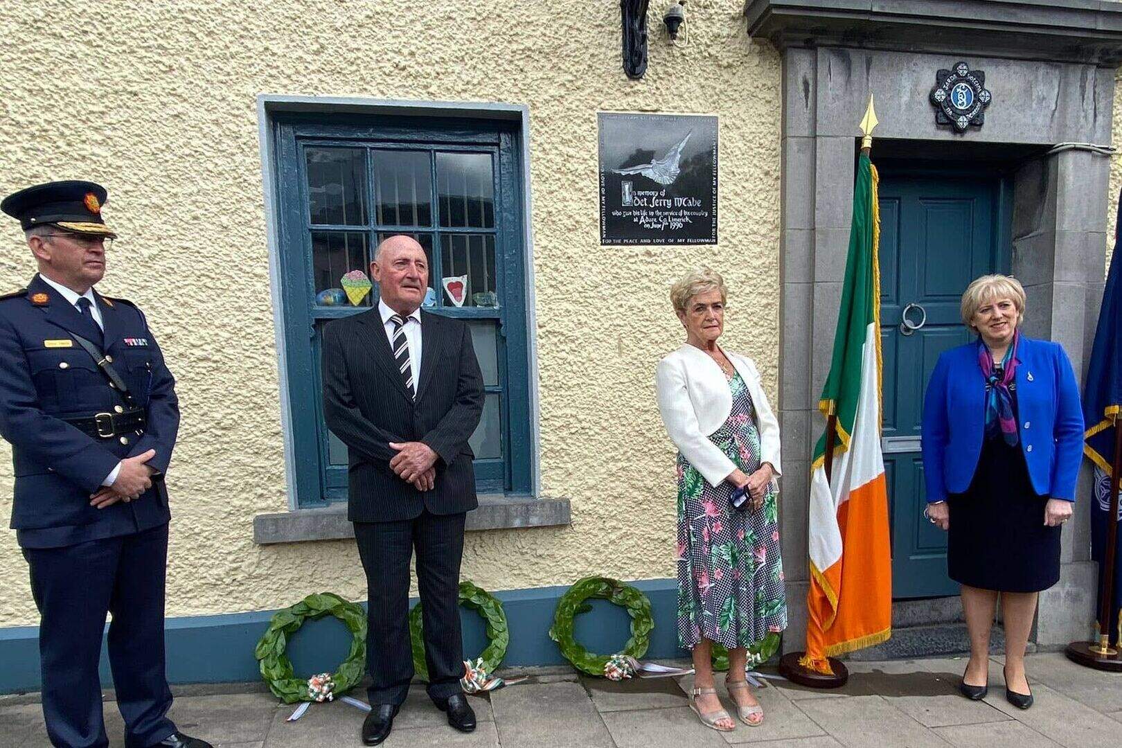 Garda Jerry McCabe remembered in service 25 years after he was killed ...