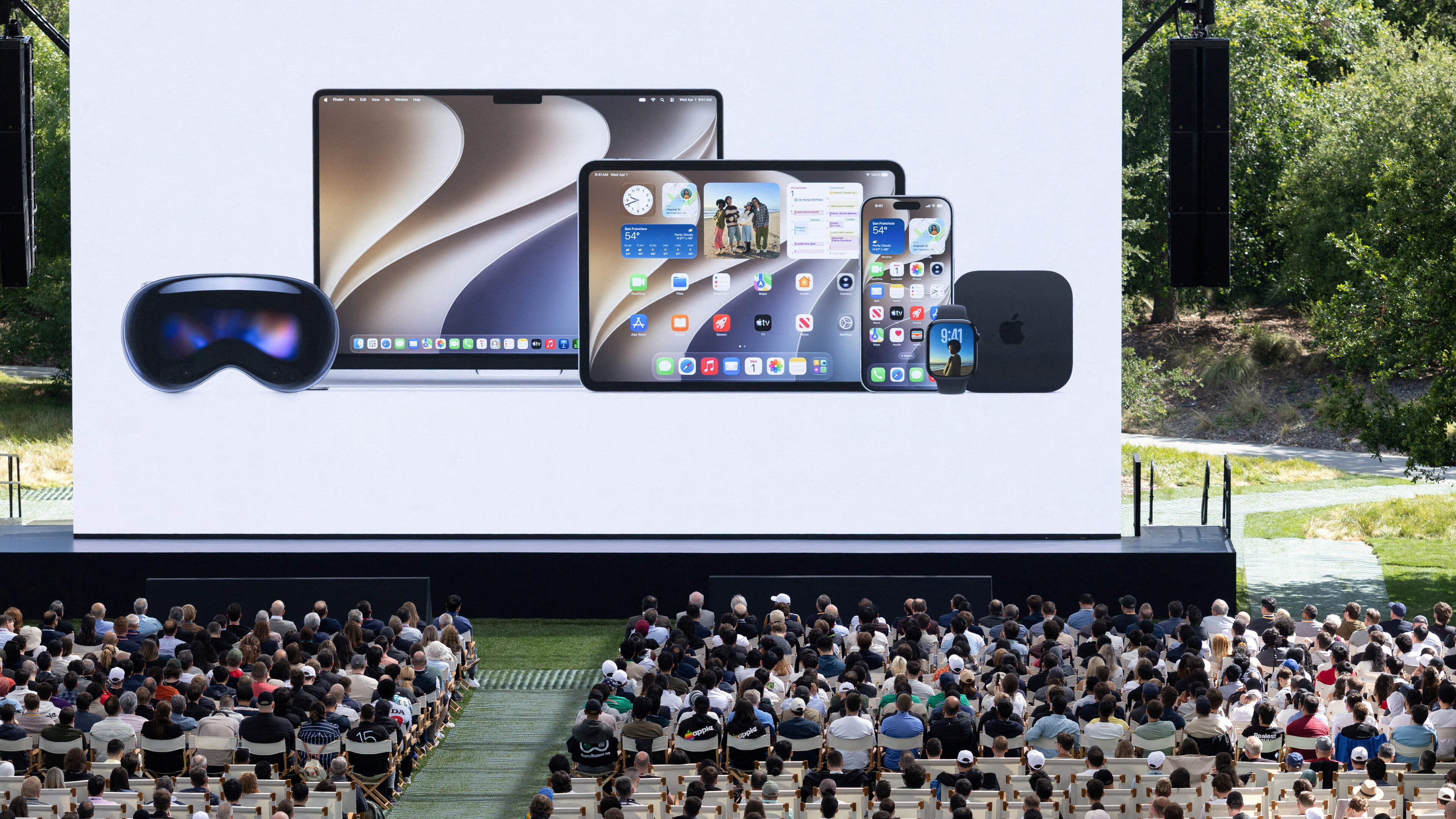 Apple blames European regulators as new Siri AI fe