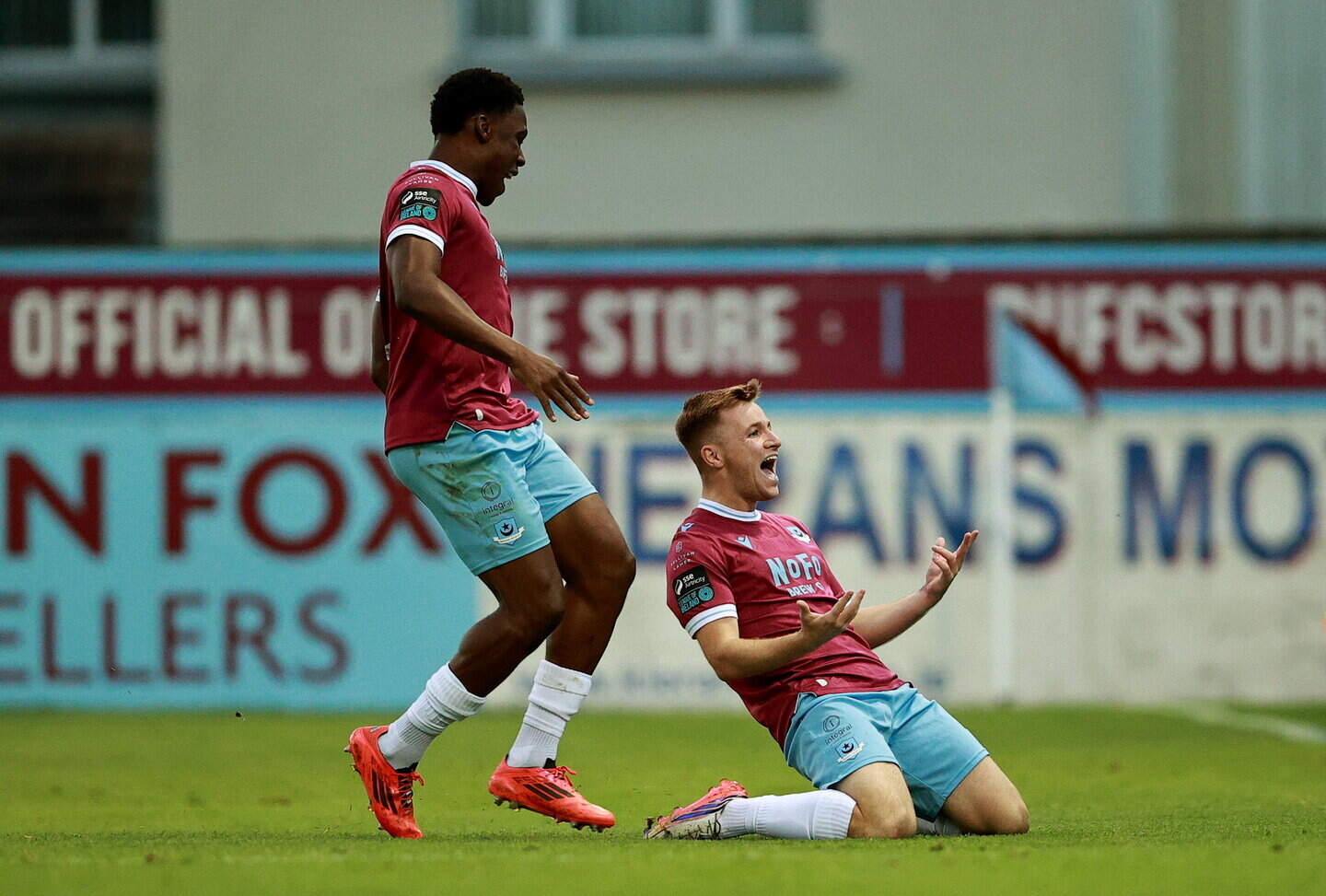 Devastation for 10-man Drogs as they crash out of FAI Cup in quarter final  stage | Irish Independent