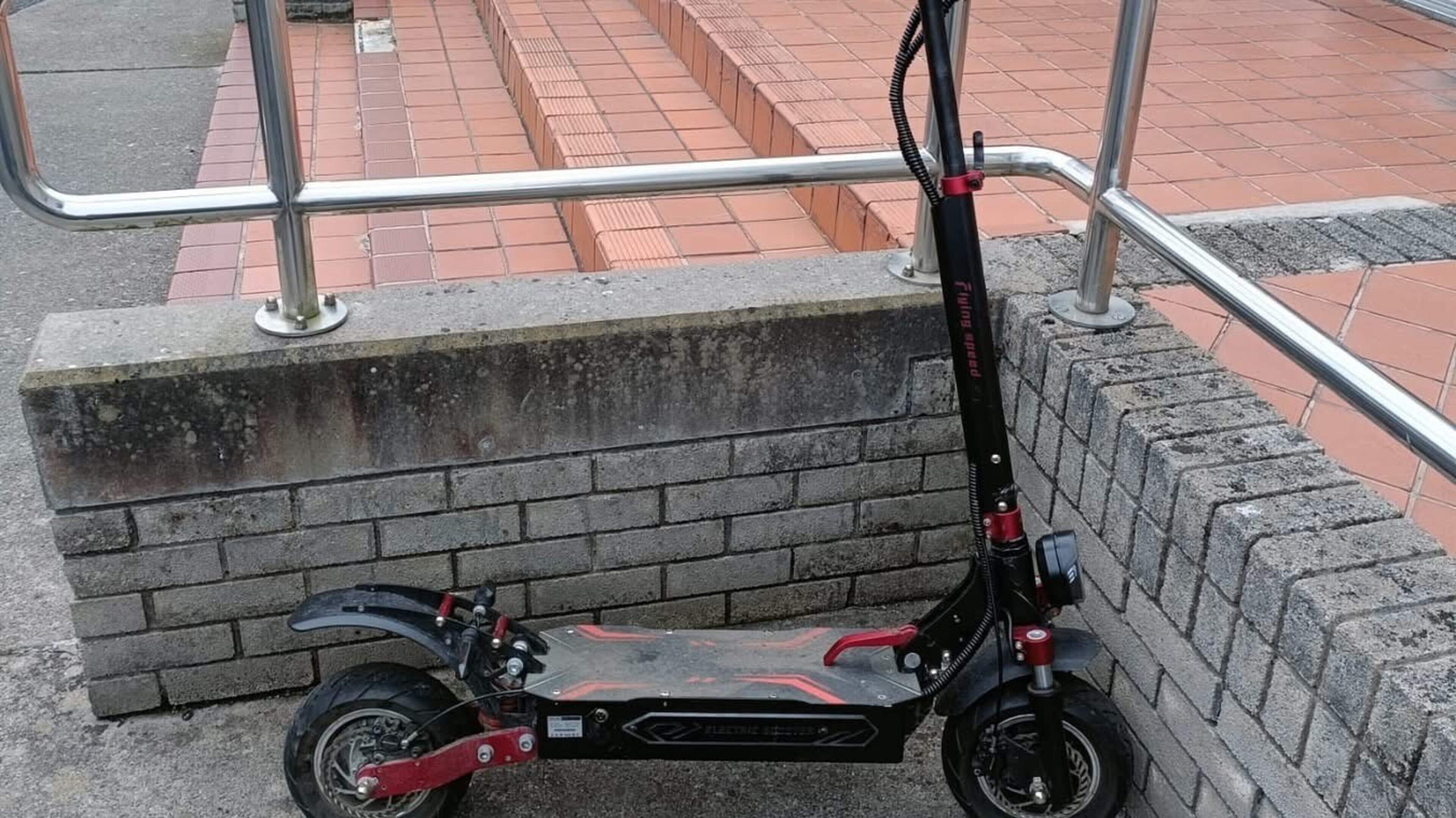 Illegal e-scooter driven by 15-year-old on footpaths in Kildare is seized by gardaí