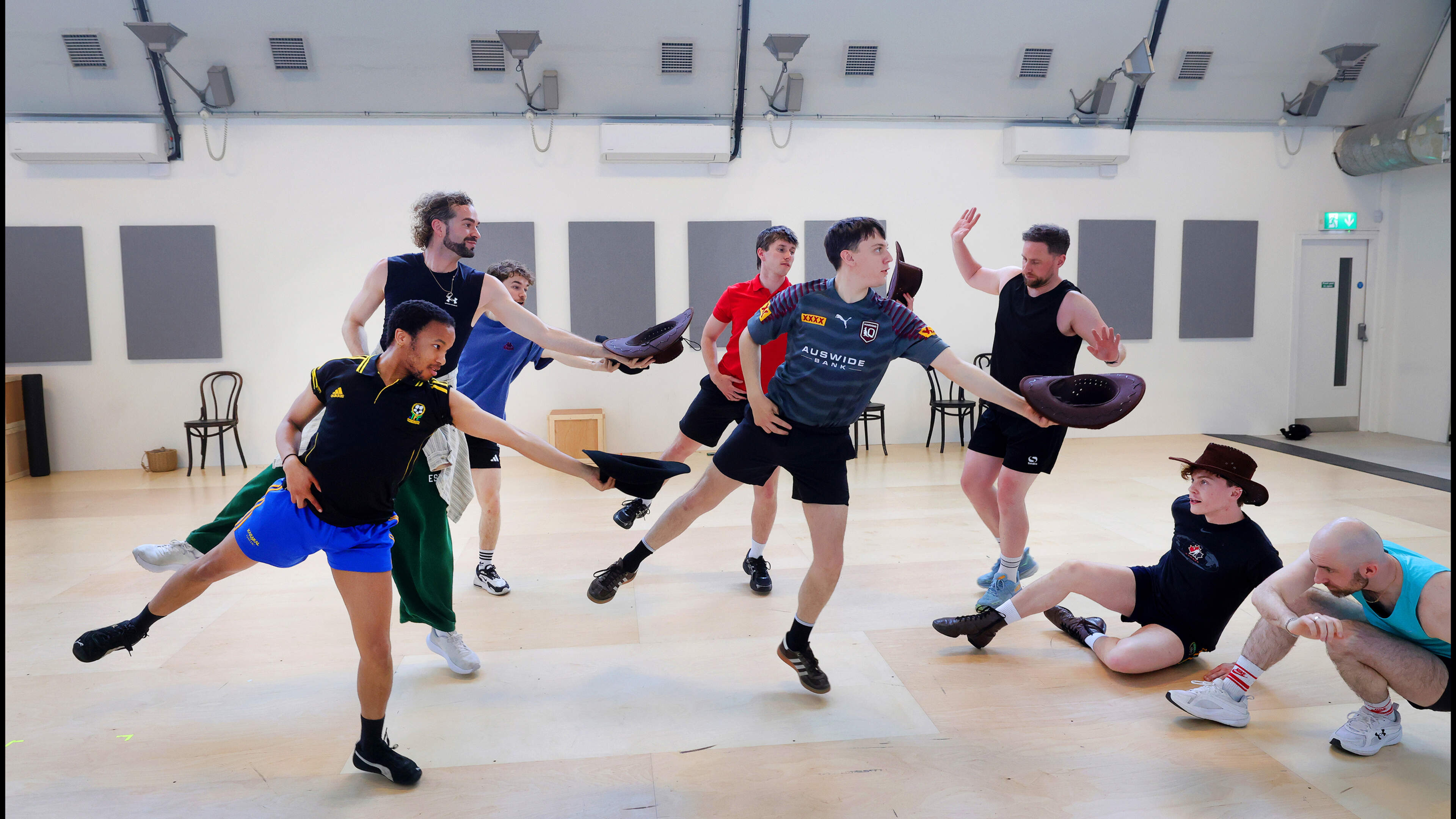 ‘I’d be lying if I didn’t say it’s terrifying’ – cast giddy up for in-house production of Oklahoma! at Bord Gáis Theatre