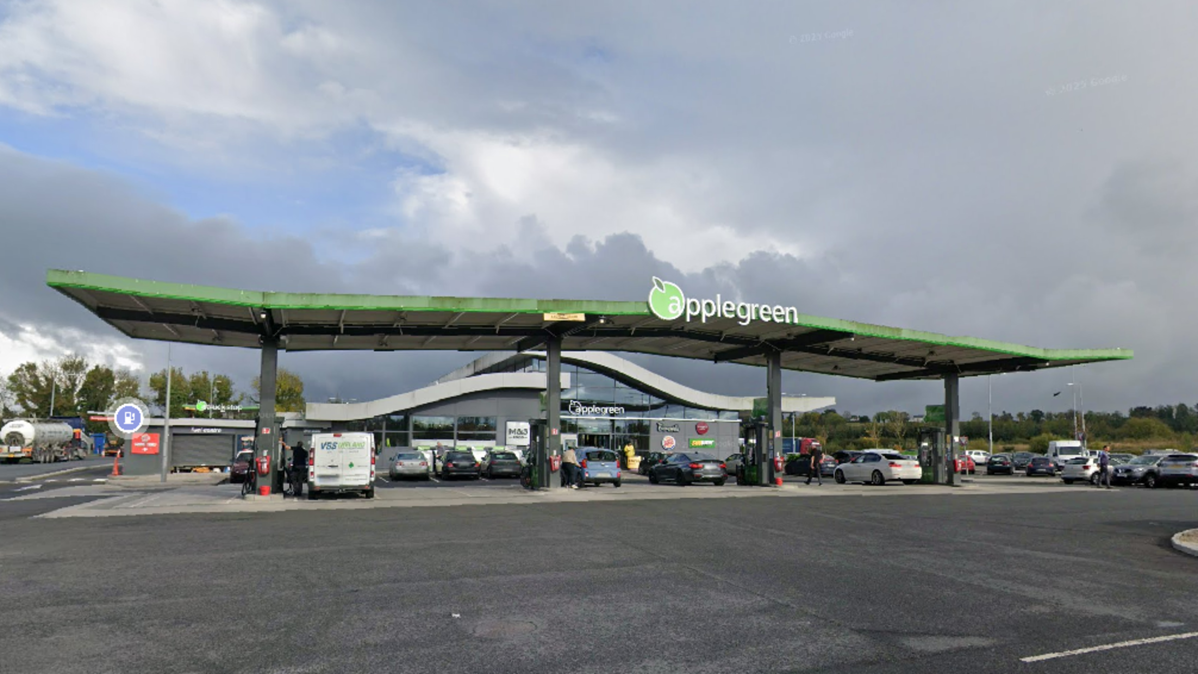 Plans lodged to expand Tipperary motorway service station with new parking and dog-walking trail