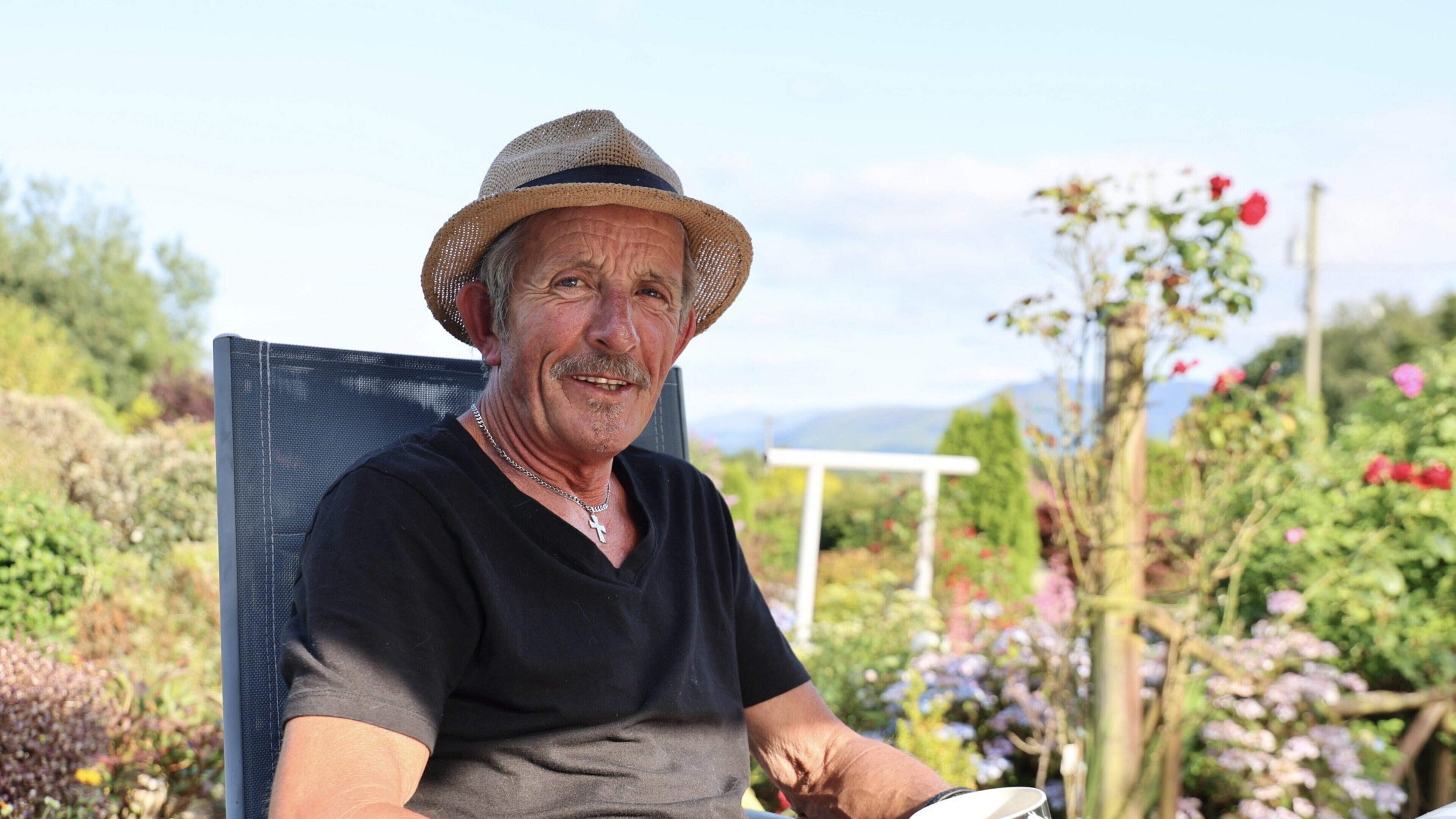 Internet shopping is harming social connections warns postman as he hangs up the bag after 35 years