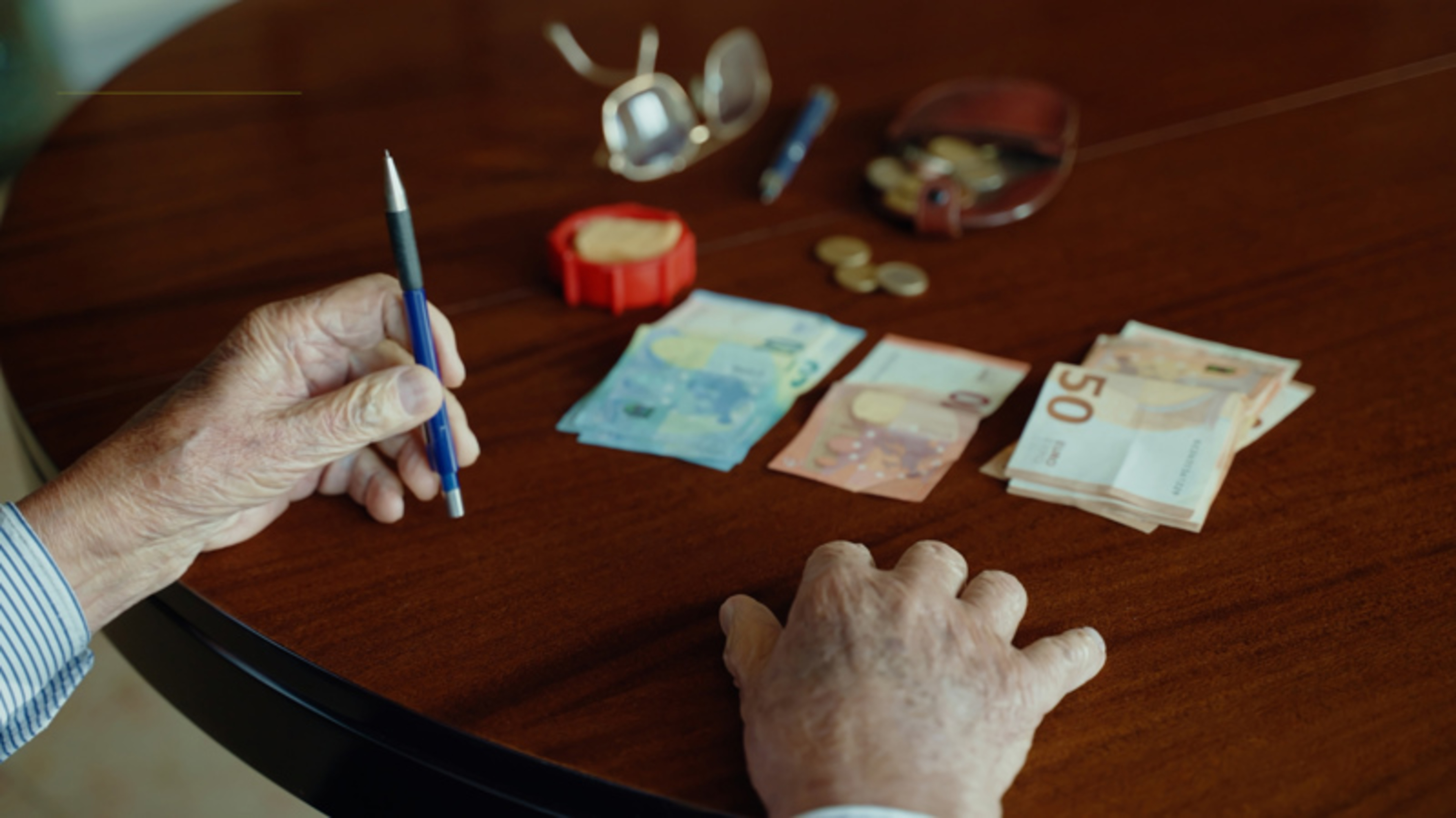 Thousands of homeowners in their 60s at risk of being evicted from their homes