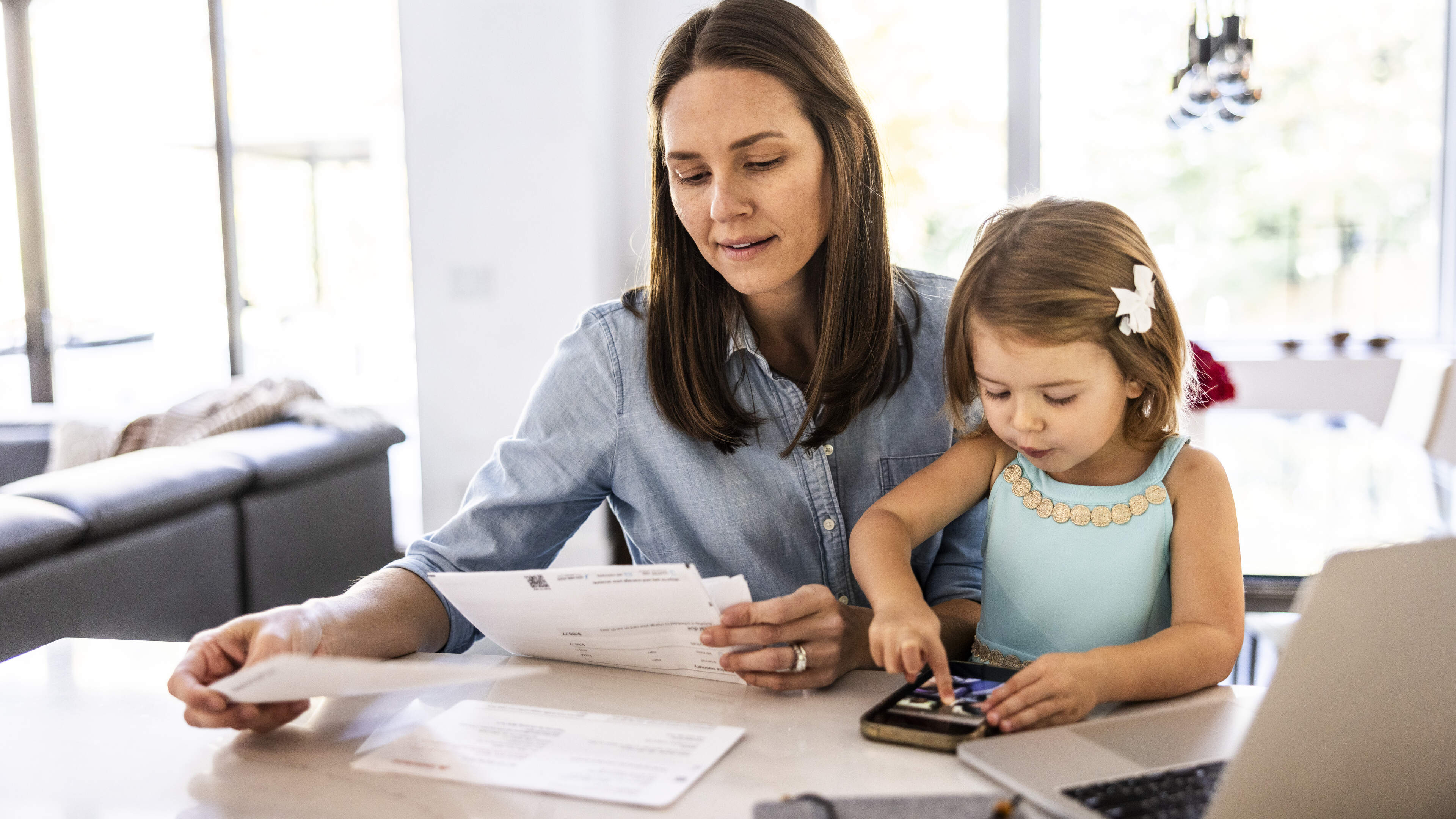 ‘The spending doesn’t end when the uniform and shoes are bought’: Why September is an expensive month for Irish families