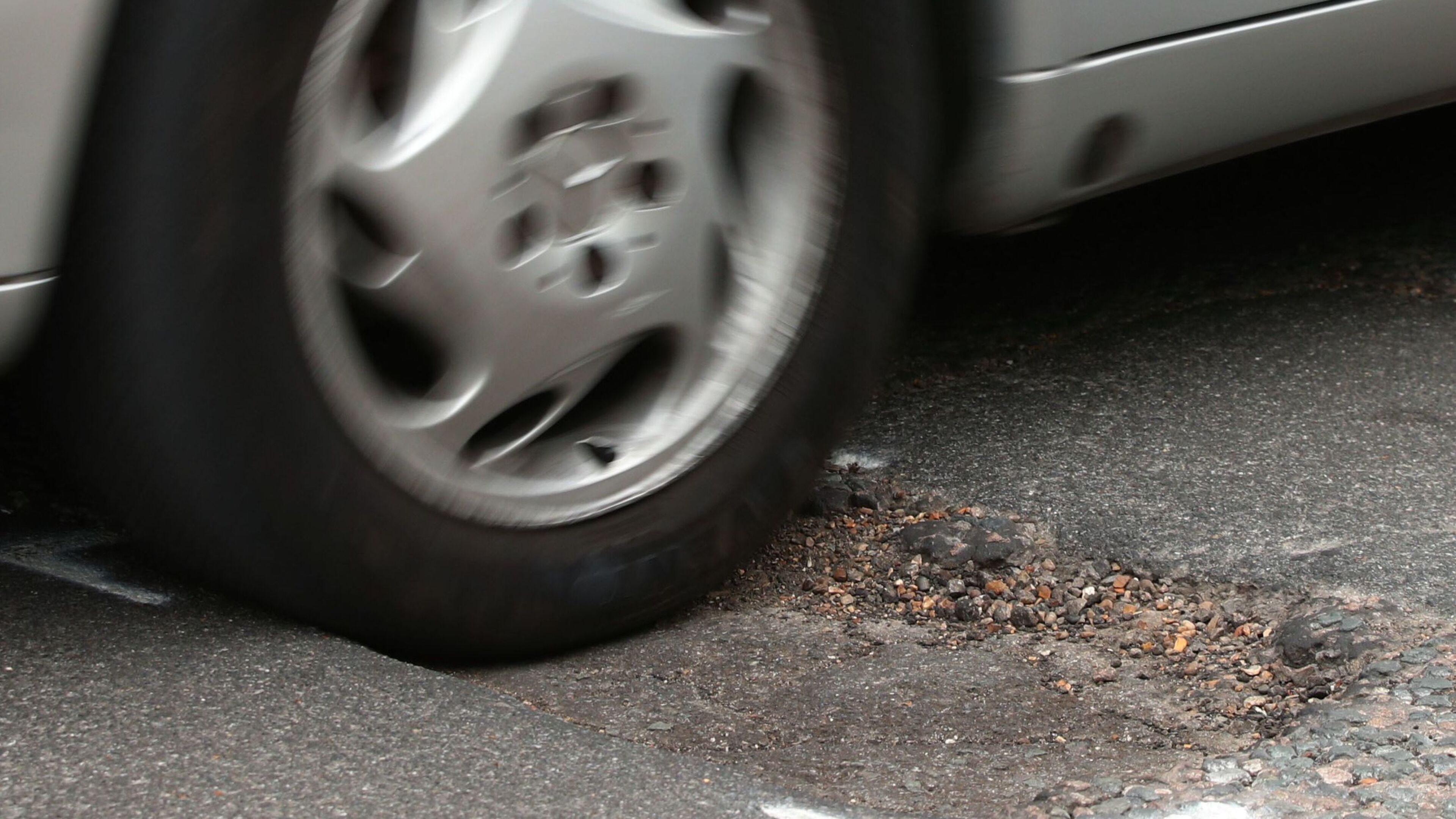 ‘Absolute war’ expected this winter if Wexford council doesn’t repair roads in New Ross district 
