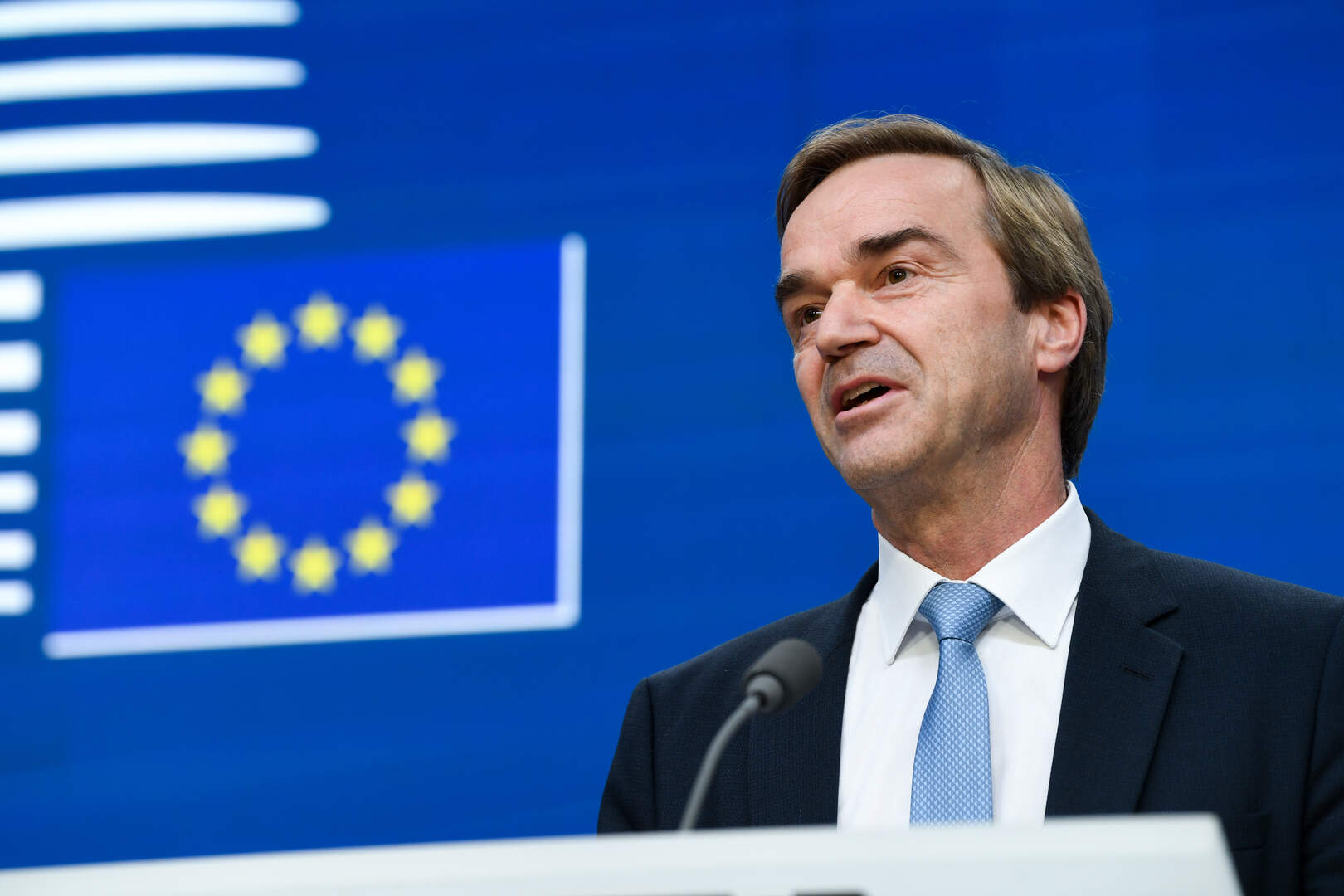 EU Warned Over Reliance on American Tech and Banking Services