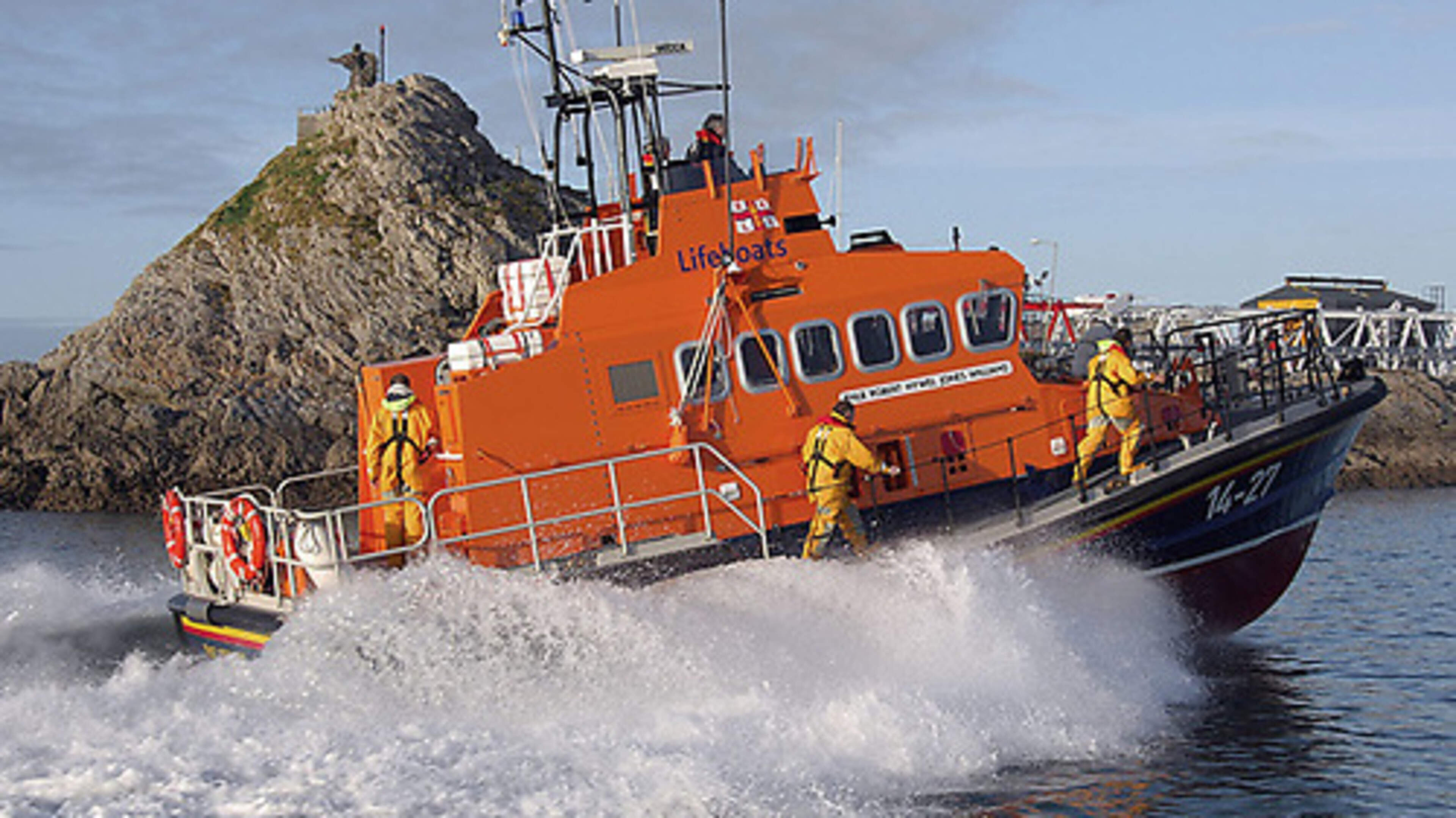 Fenit RNLI scrambles to emergency after fears raised for swimmer 