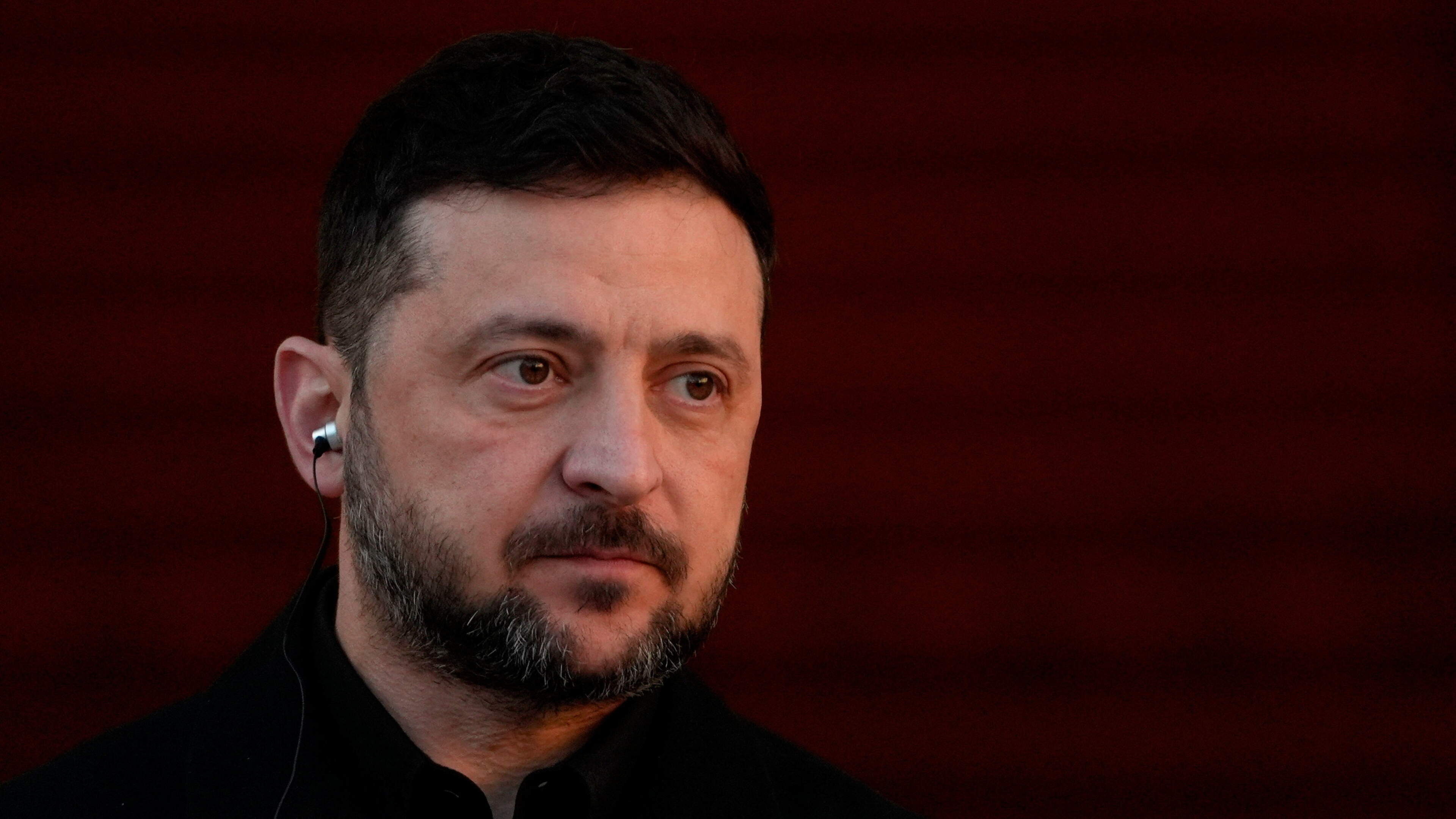 Ukraine's Volodymyr Zelensky discusses peace talks in call with Donald Trump