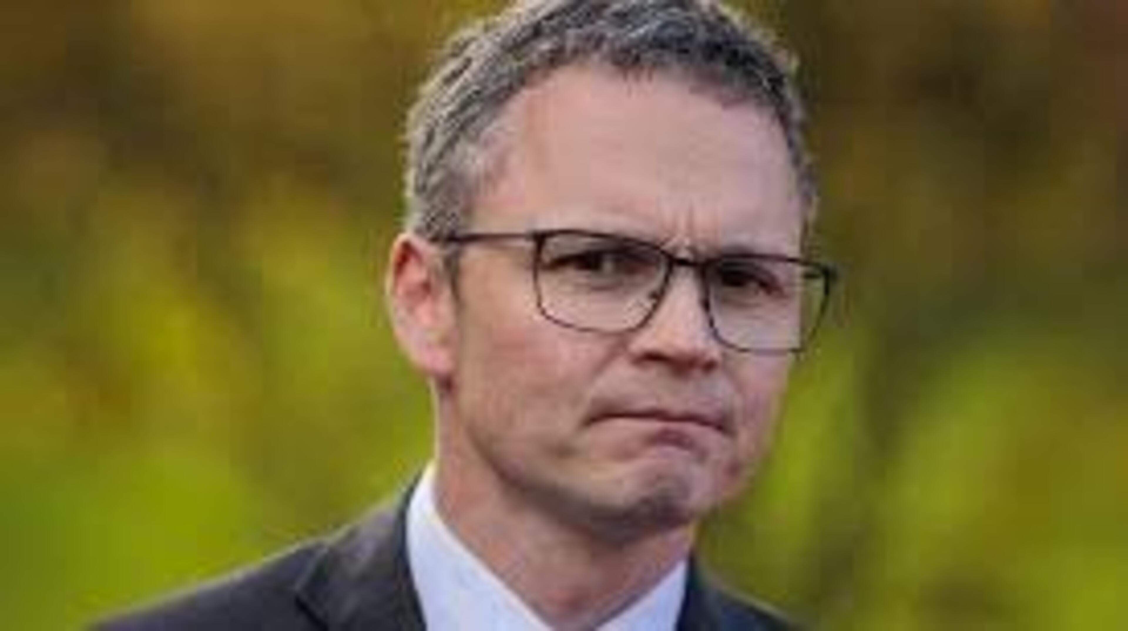 Media Minister Patrick O’Donovan to return to duties in September