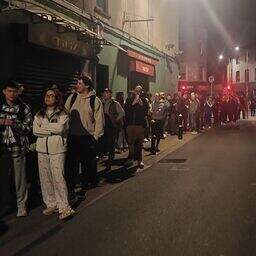 Cork gamers unite in queue outside Smyths Toys for the midnight release ...