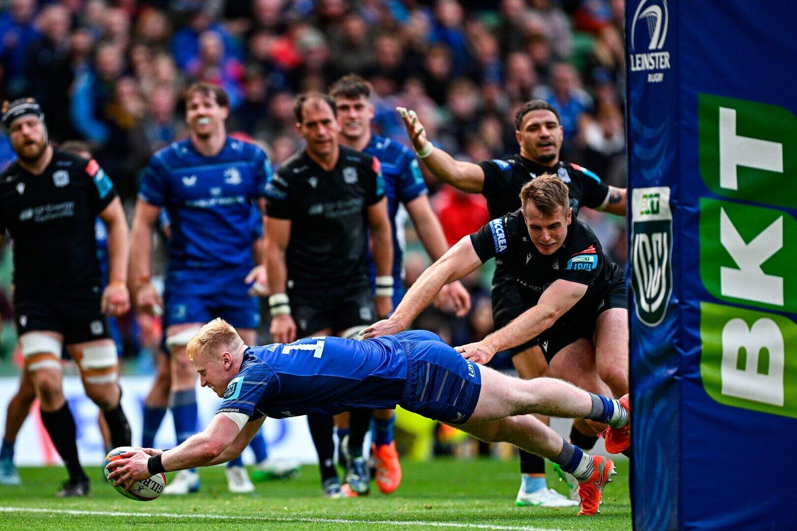 Leinster power into the URC final with commanding win over Glasgow at ...