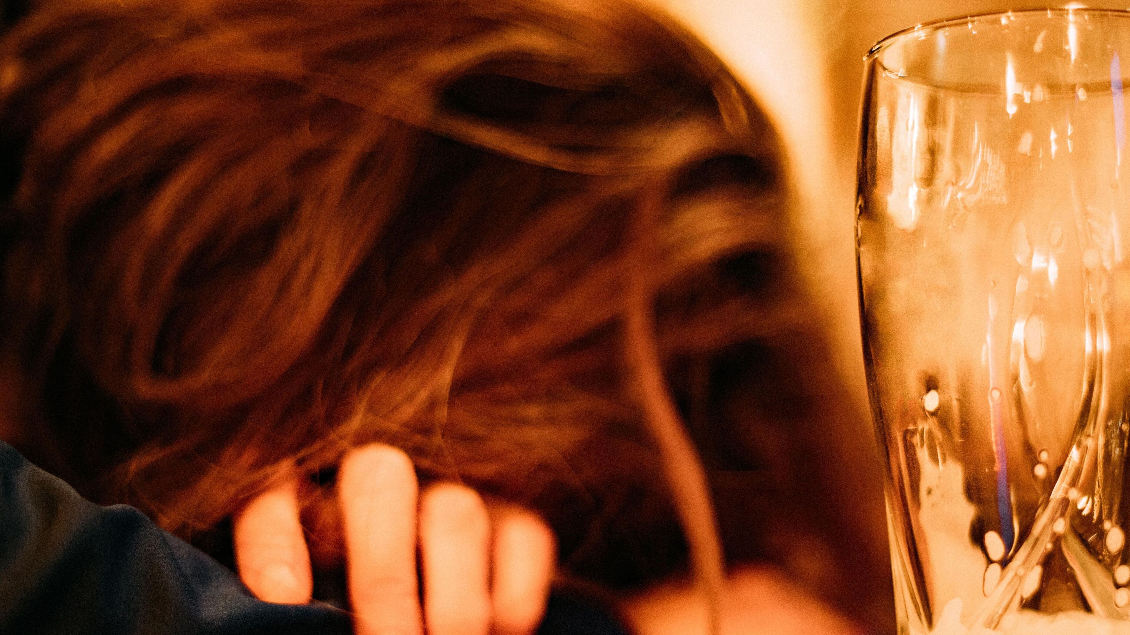 Women in alcohol-related psychiatric care more likely to be married and stay longer, report finds