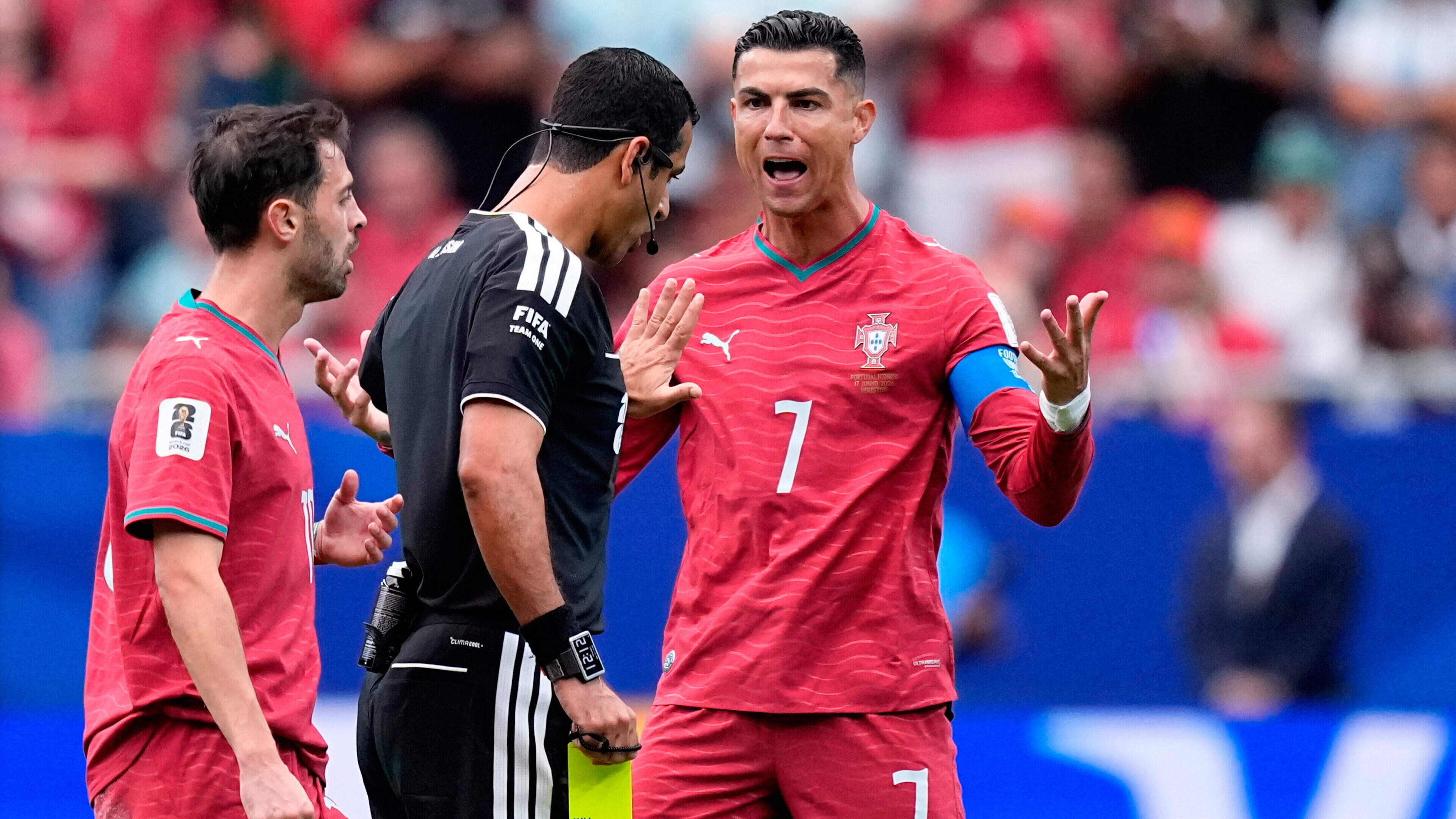 Misfiring Cristiano Ronaldo left in Lionel Messi’s shadow as insipid Portugal held by Africa minnows DR Congo