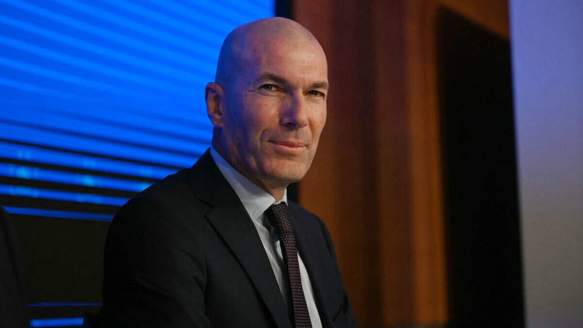 Zinedine Zidane confirmed as France manager on four-year deal