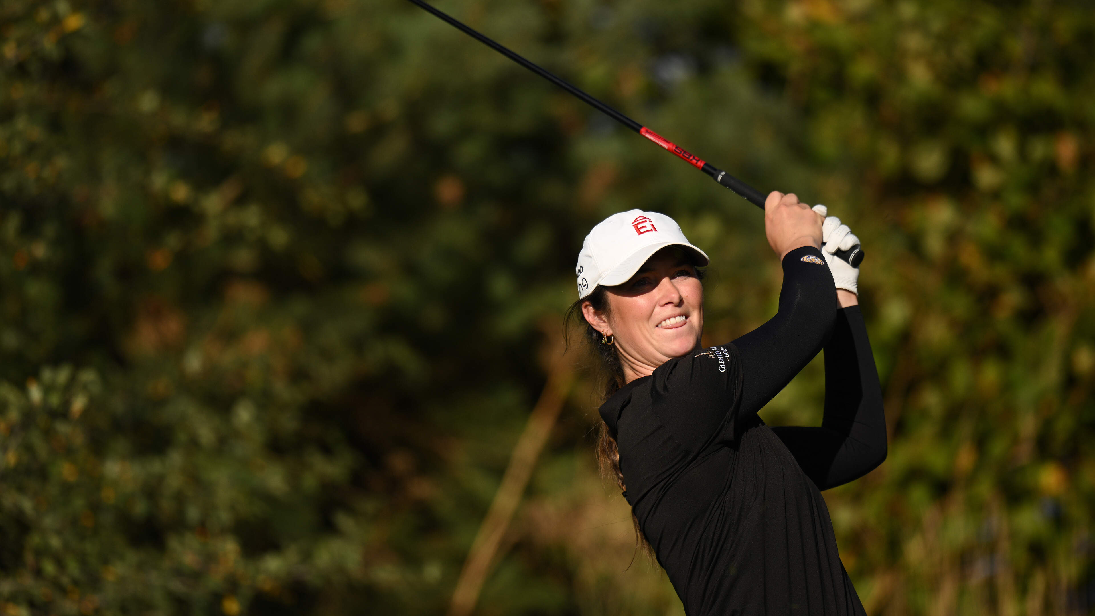 Áine Donegan finds putting touch to shoot into contention at PIF London Championship