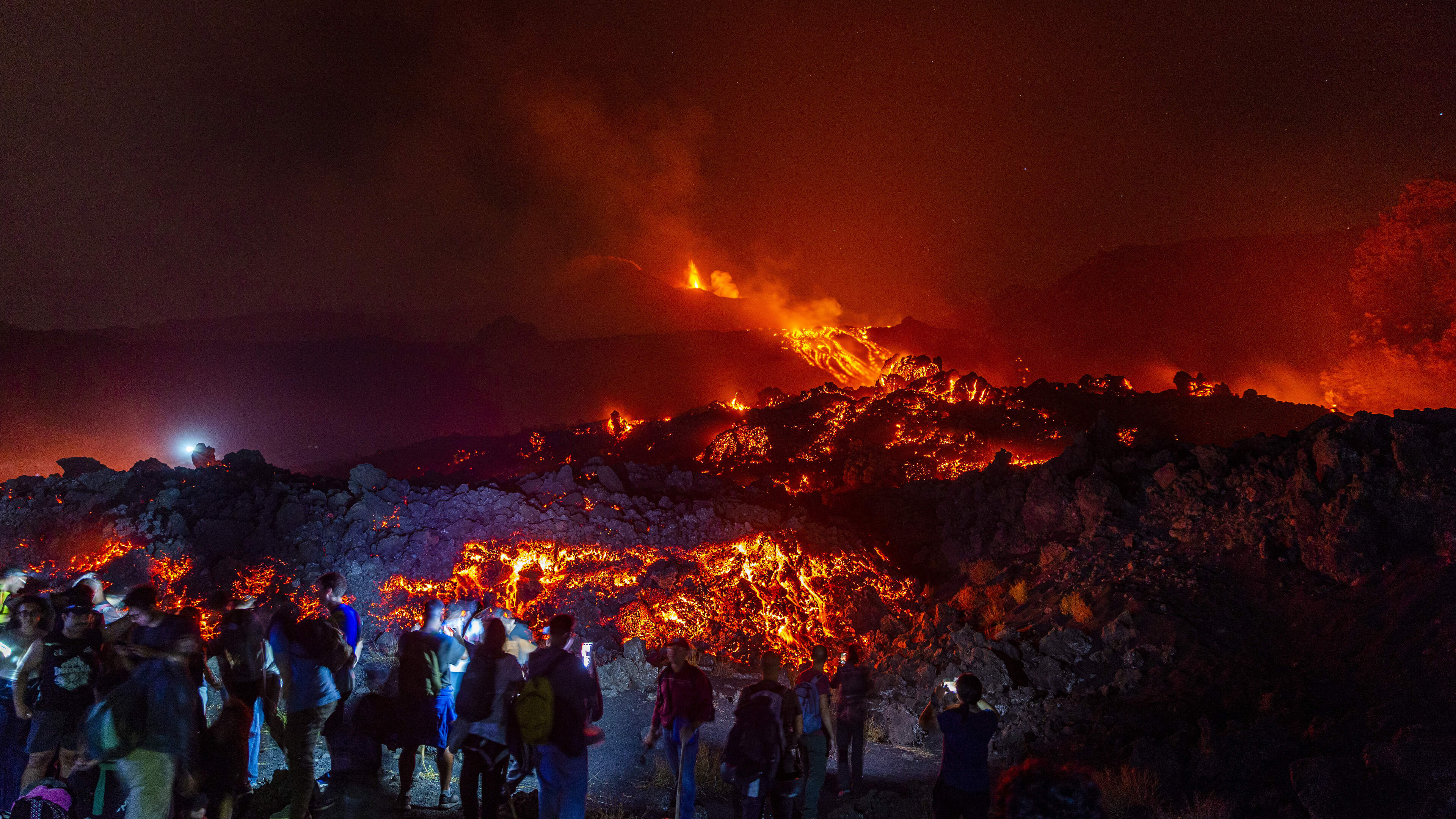 Mount Etna eruption extends closure of Sicily’s Catania airport