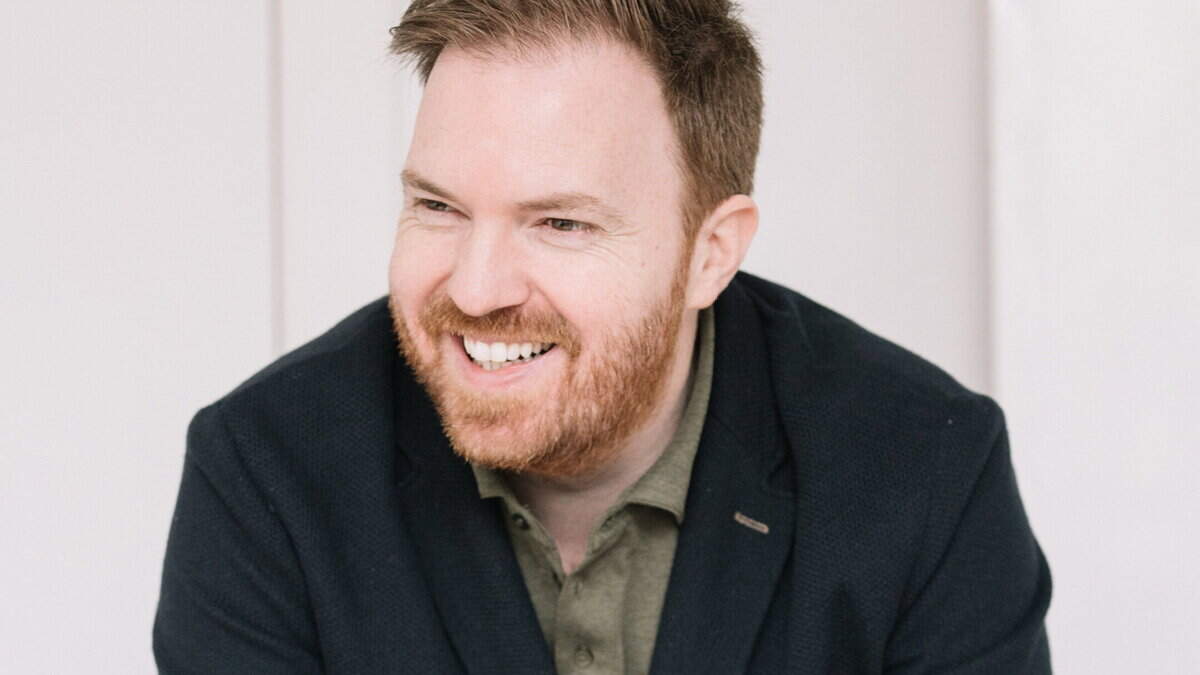 Bernard O'Shea: „Als ich mit Comedy anfing, trat ich in Clubs auf ...