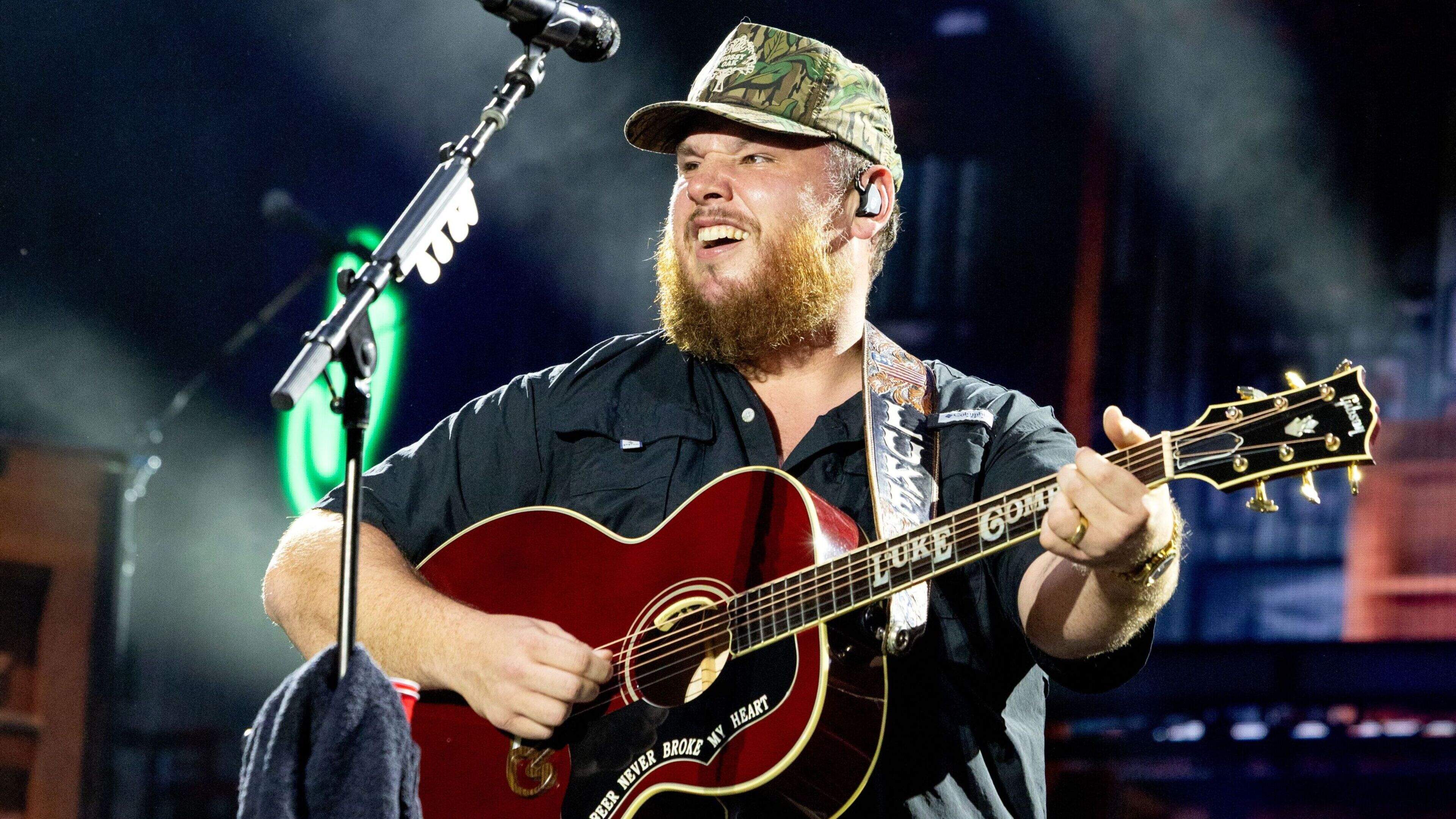 Luke Combs fans warned about ticket scams ahead of sell-out Slane concerts
 