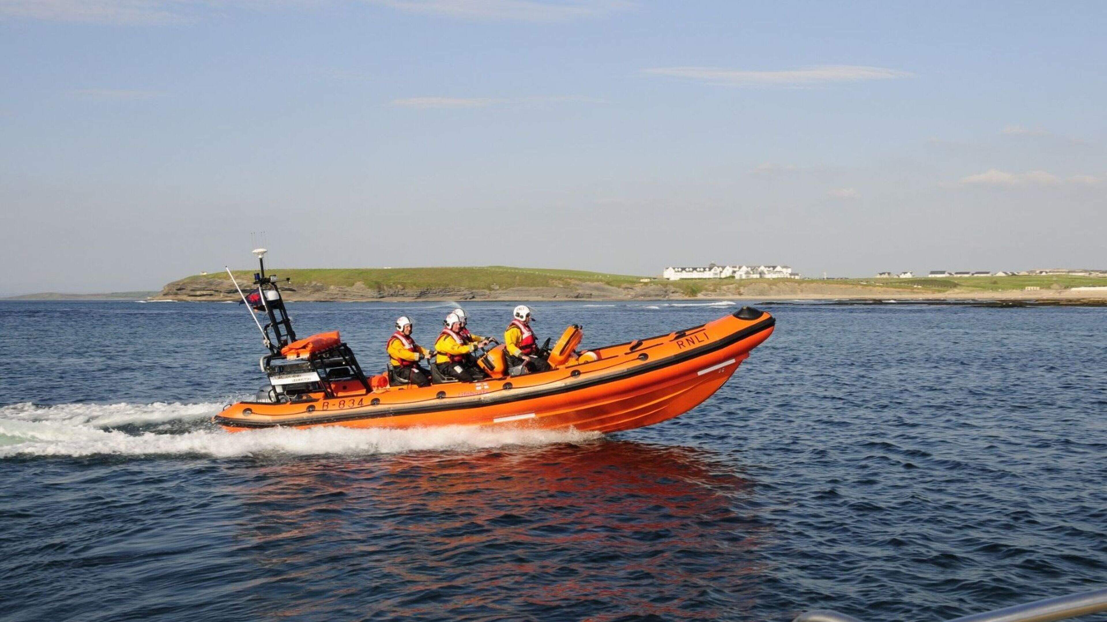 Donegal RNLI crew assist after three swimmers get into difficulty in Bundoran