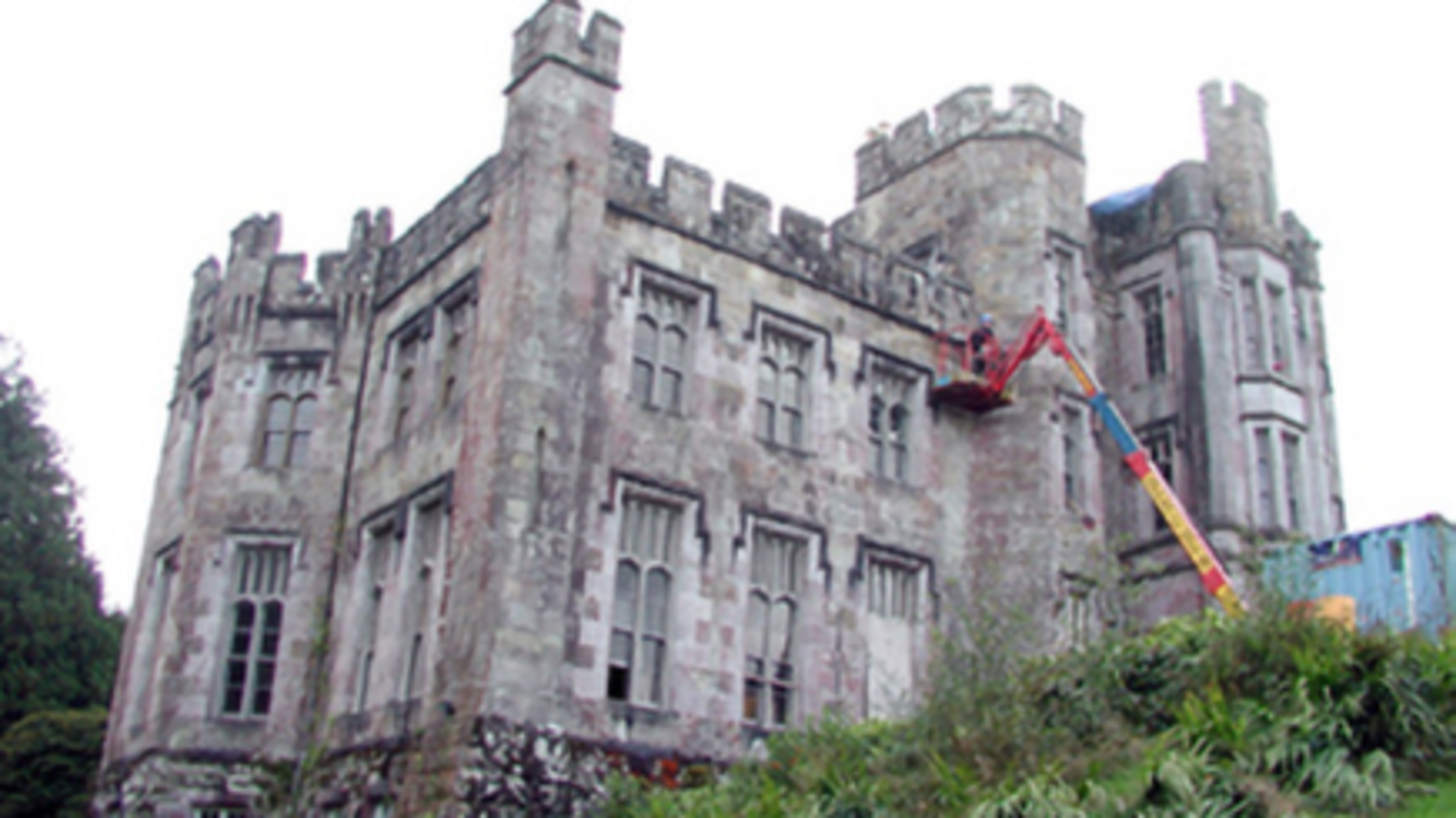 Mark Zuckerberg buys Strancally Castle in
 Co Waterford