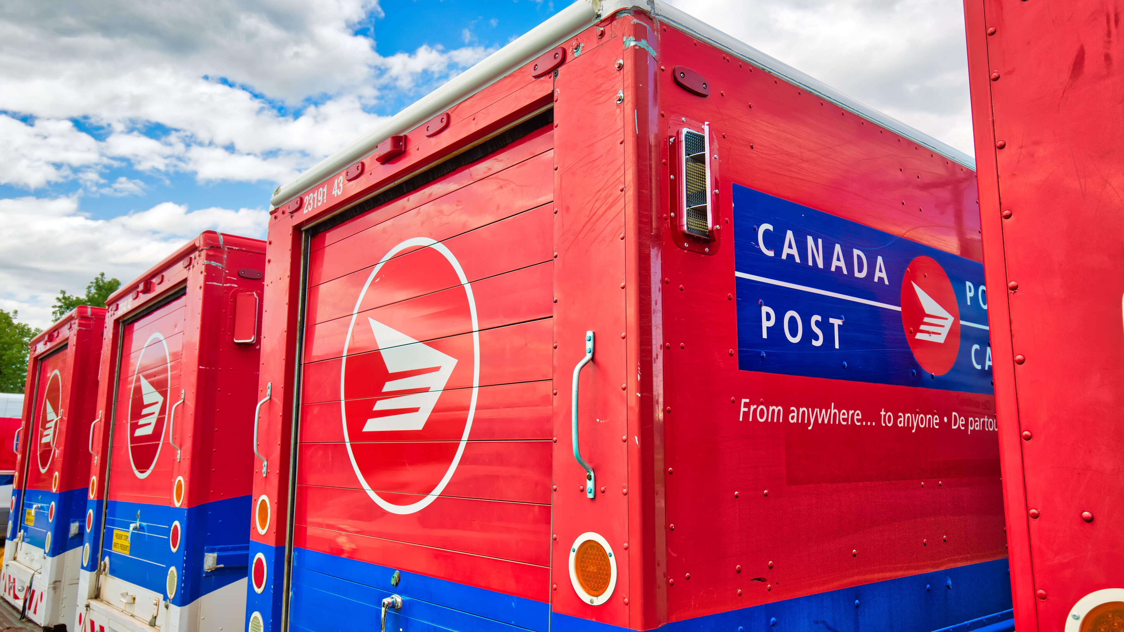 Canada Post suspends deliveries to Ireland and 11 EU states due to new parcel tax