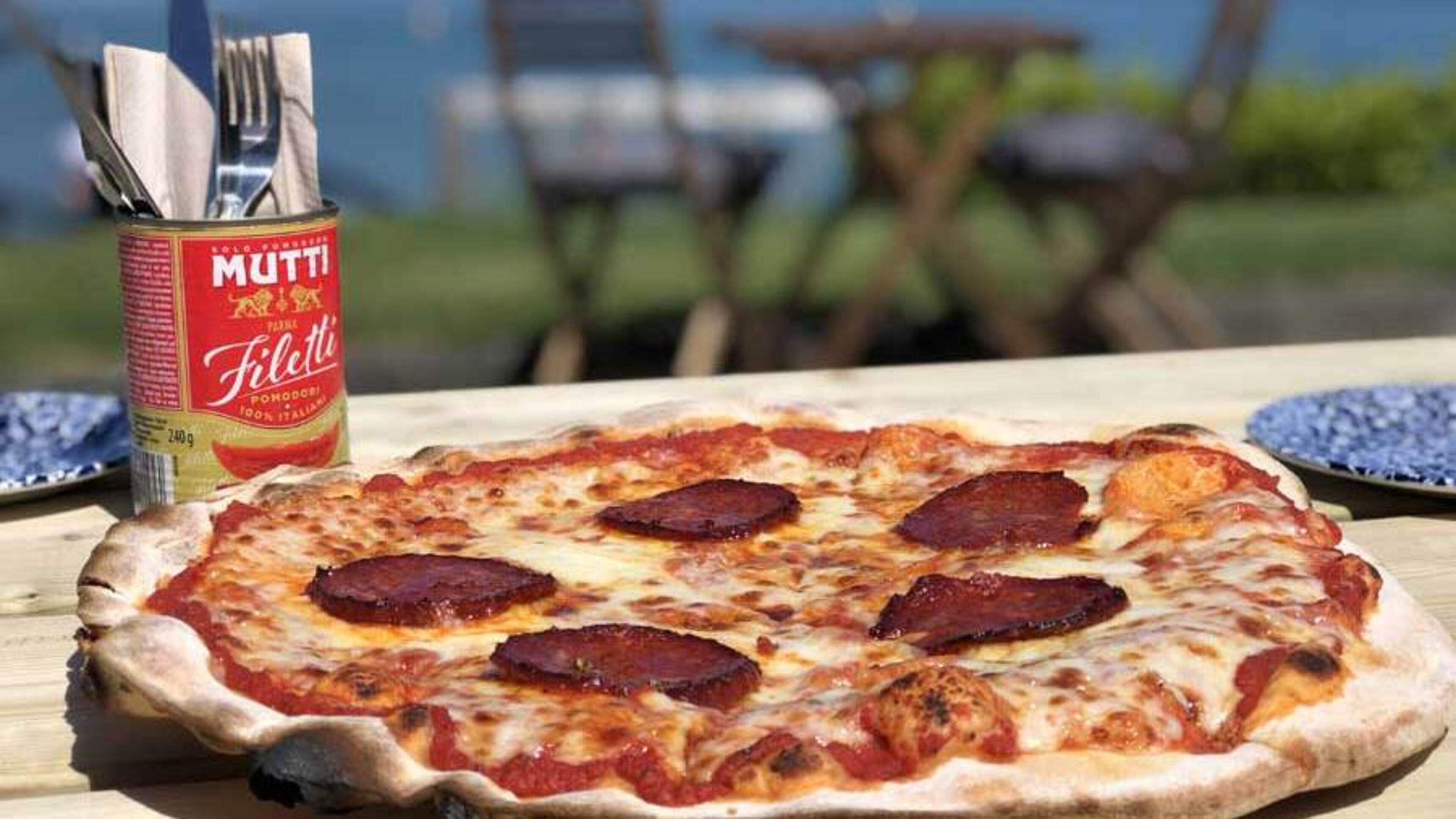Lucinda O’Sullivan’s 33 best places to eat countrywide this summer: ‘It’s a fishophile’s dream with golden-fried scampi or grilled sole on the bone, with chargrilled Hereford rib-eyes for car