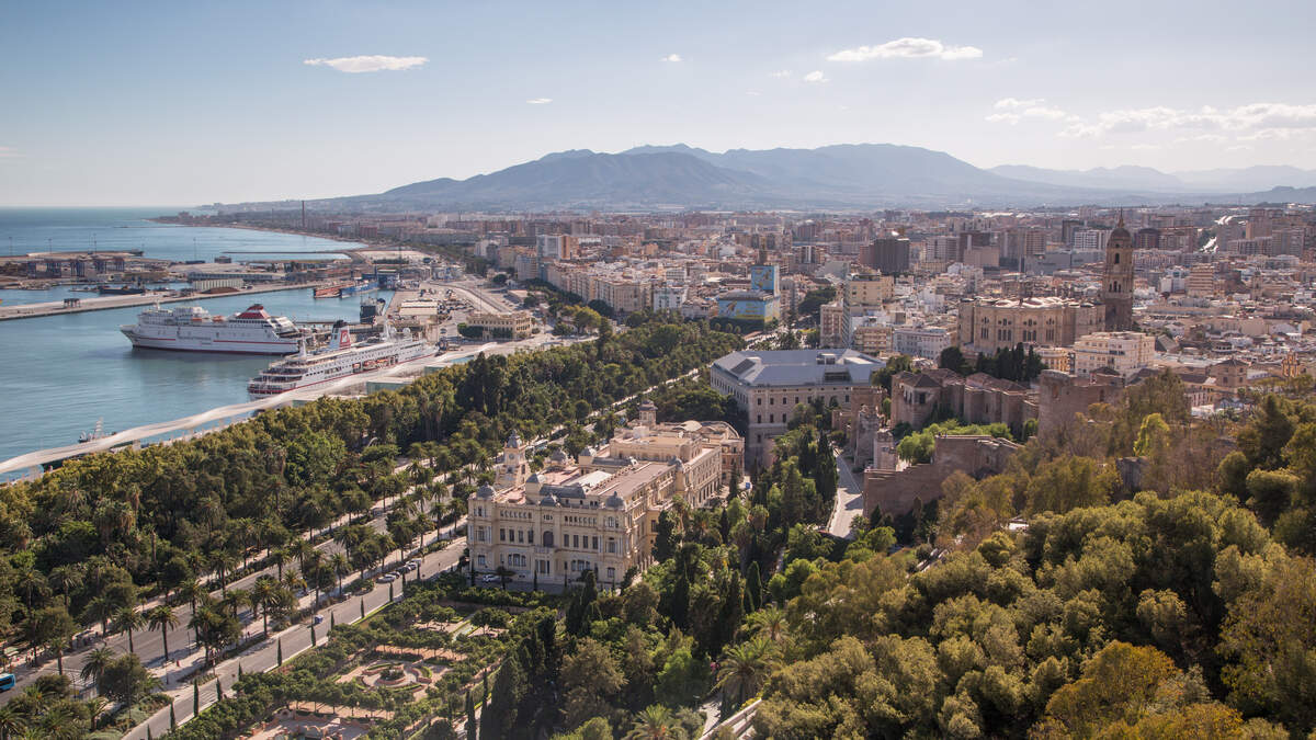 ‘It's €2 for a glass of beer, €3 for a glass of rosé, €4 for a glass of cava' – winter-sun Malaga is a no-brainer