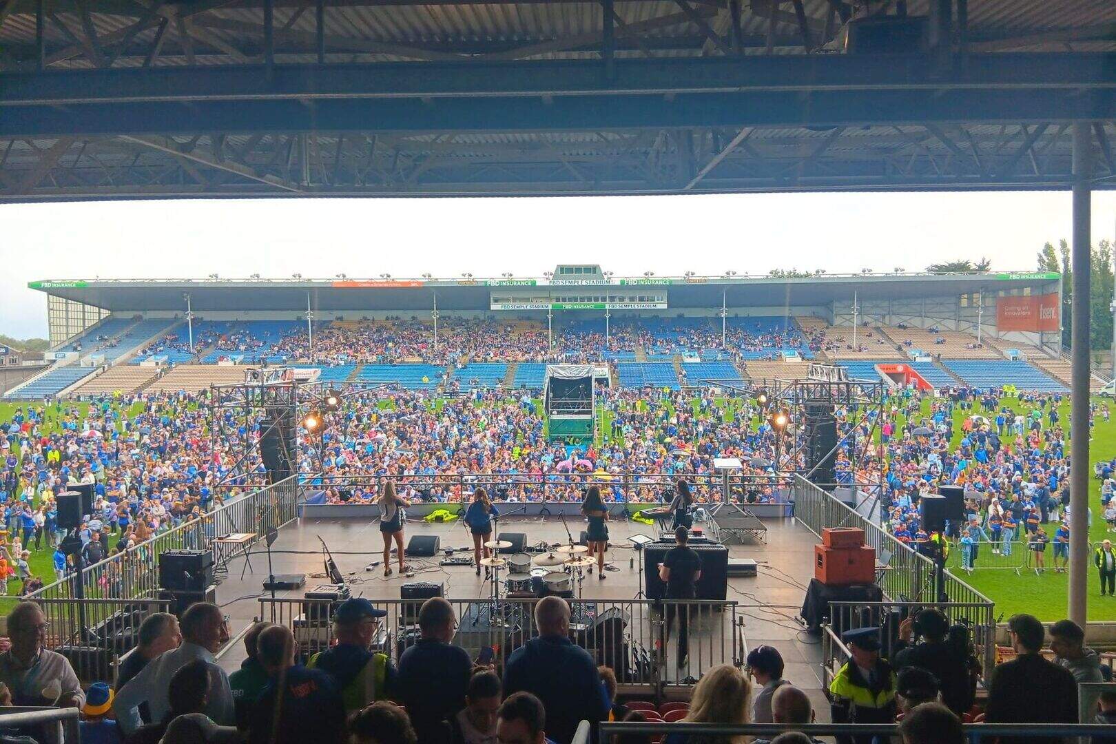 Tipperary All-Ireland heroes have ‘best fans in Ireland’ as estimated ...