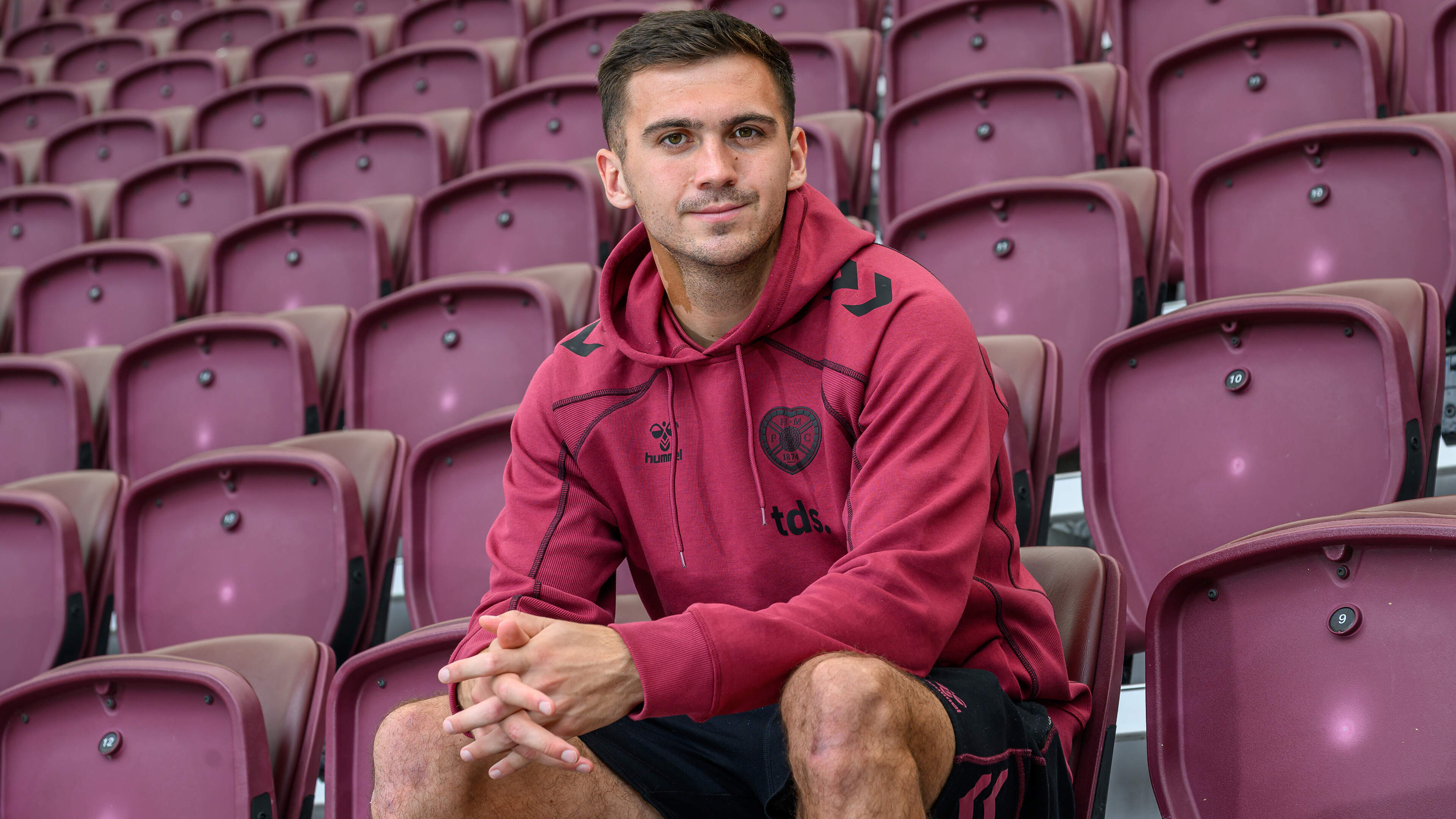 Oisín McEntee hopes strong Hearts performances lead to Ireland call-up