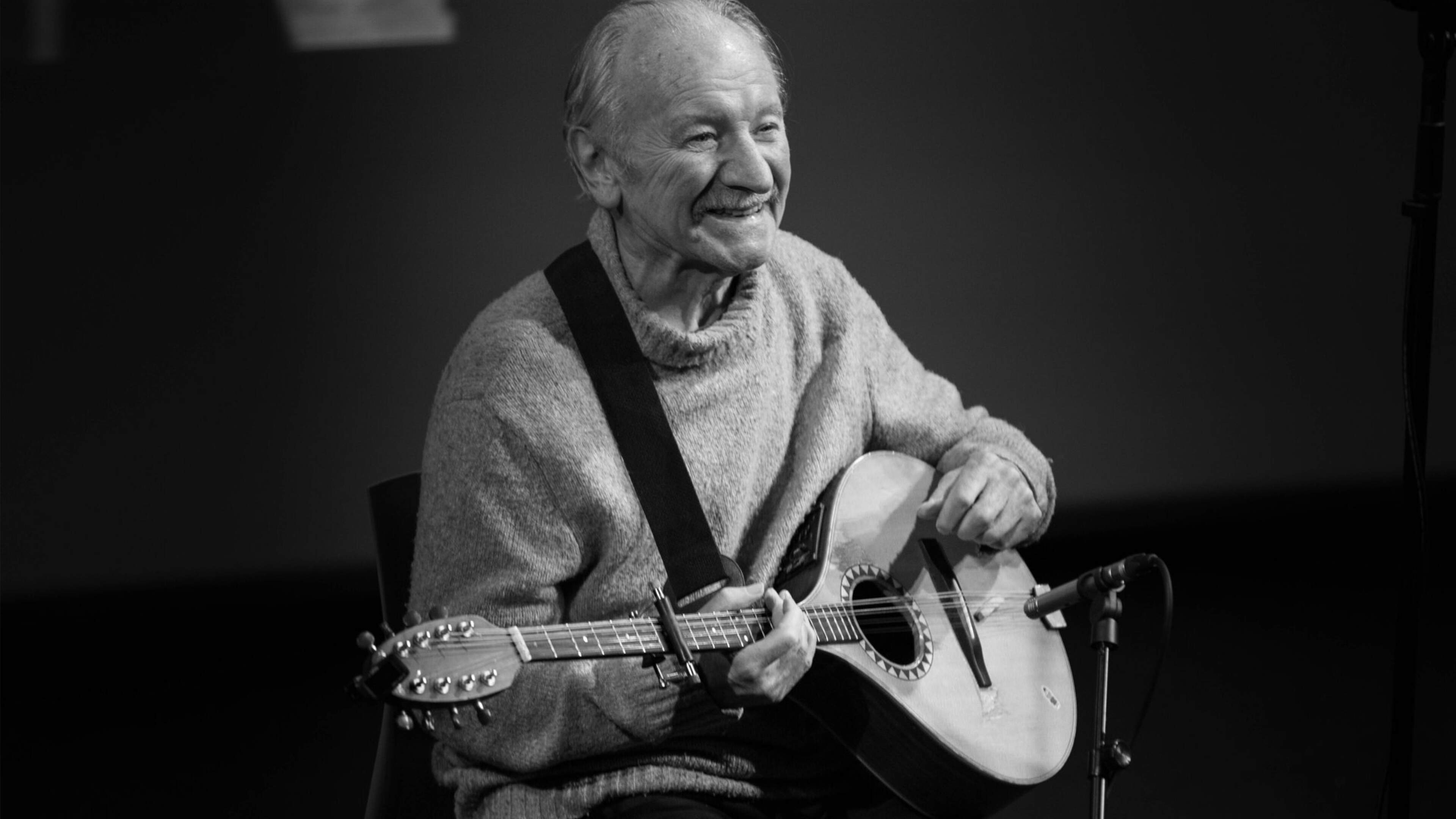 Eilis O’Hanlon: A deft portrayal of Donal Lunny’s devotion to music and the tumult in his personal life