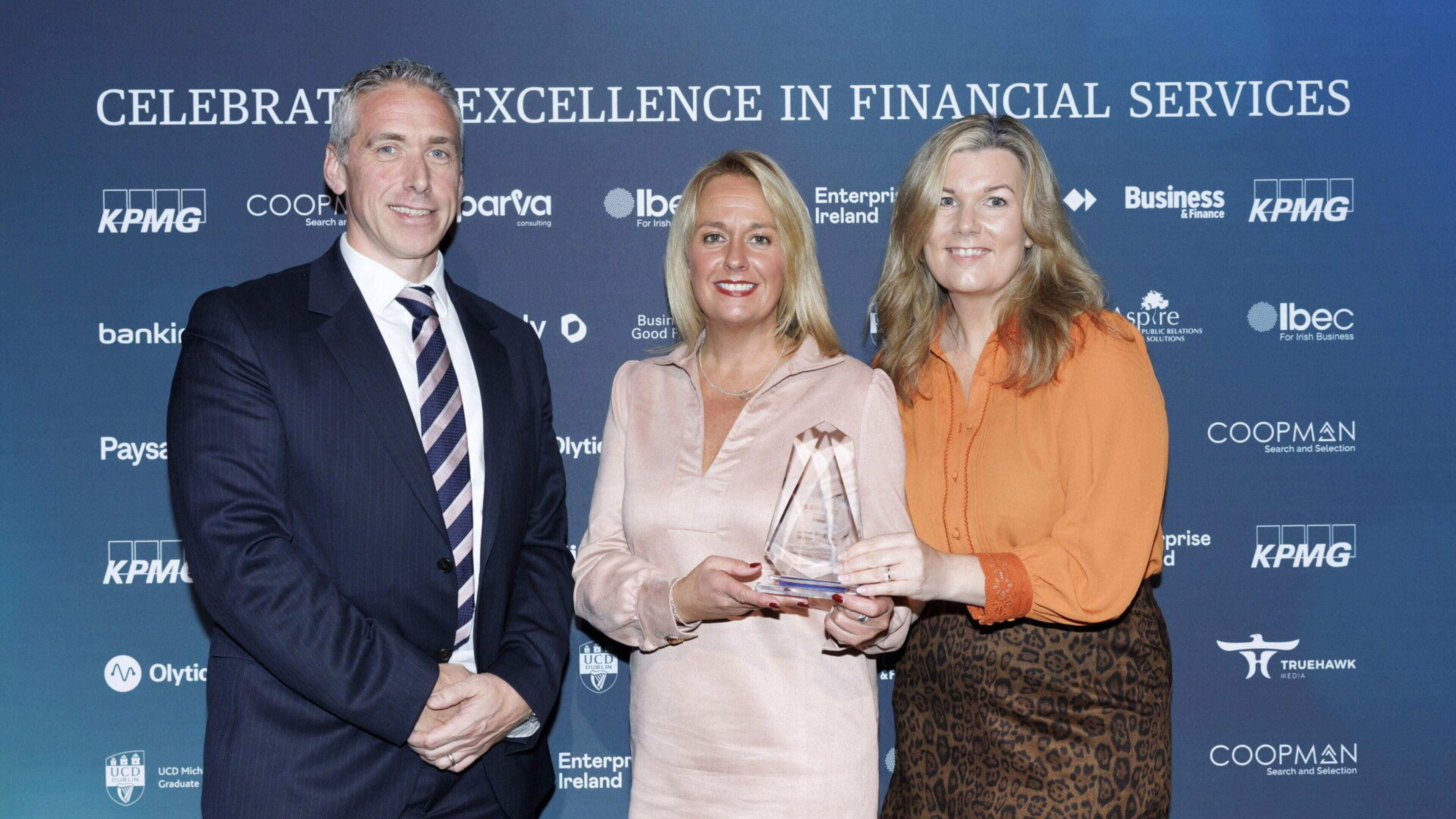 Wicklow woman collects financial services award on behalf of leading vehicle finance company
