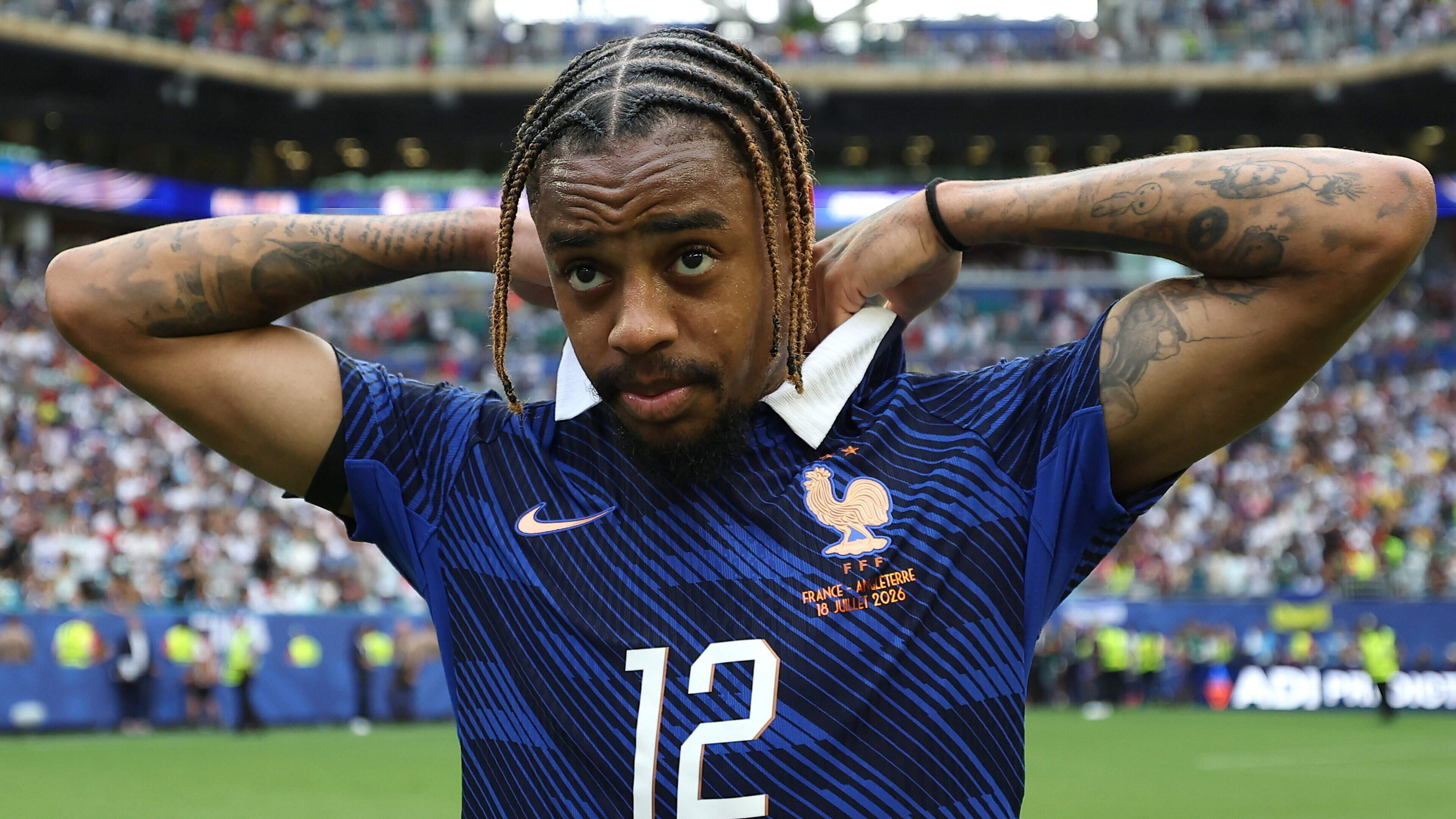 Premier League giants given the price tag PSG require to part company with Bradley Barcola