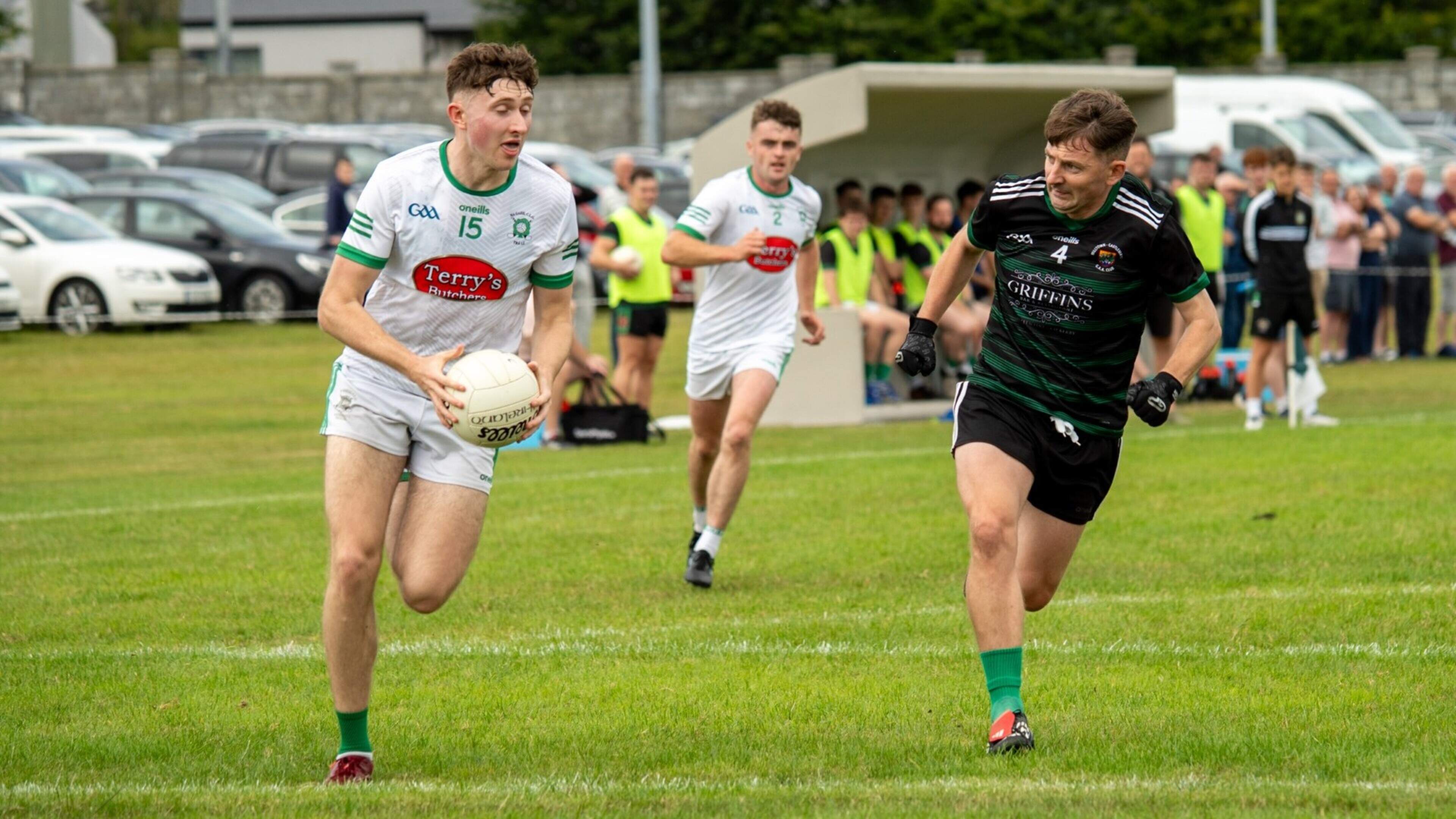 Kerry Senior Club FC: Milltown / Castlemaine beat 14-man Na Gaeil to keep stay alive in the championship