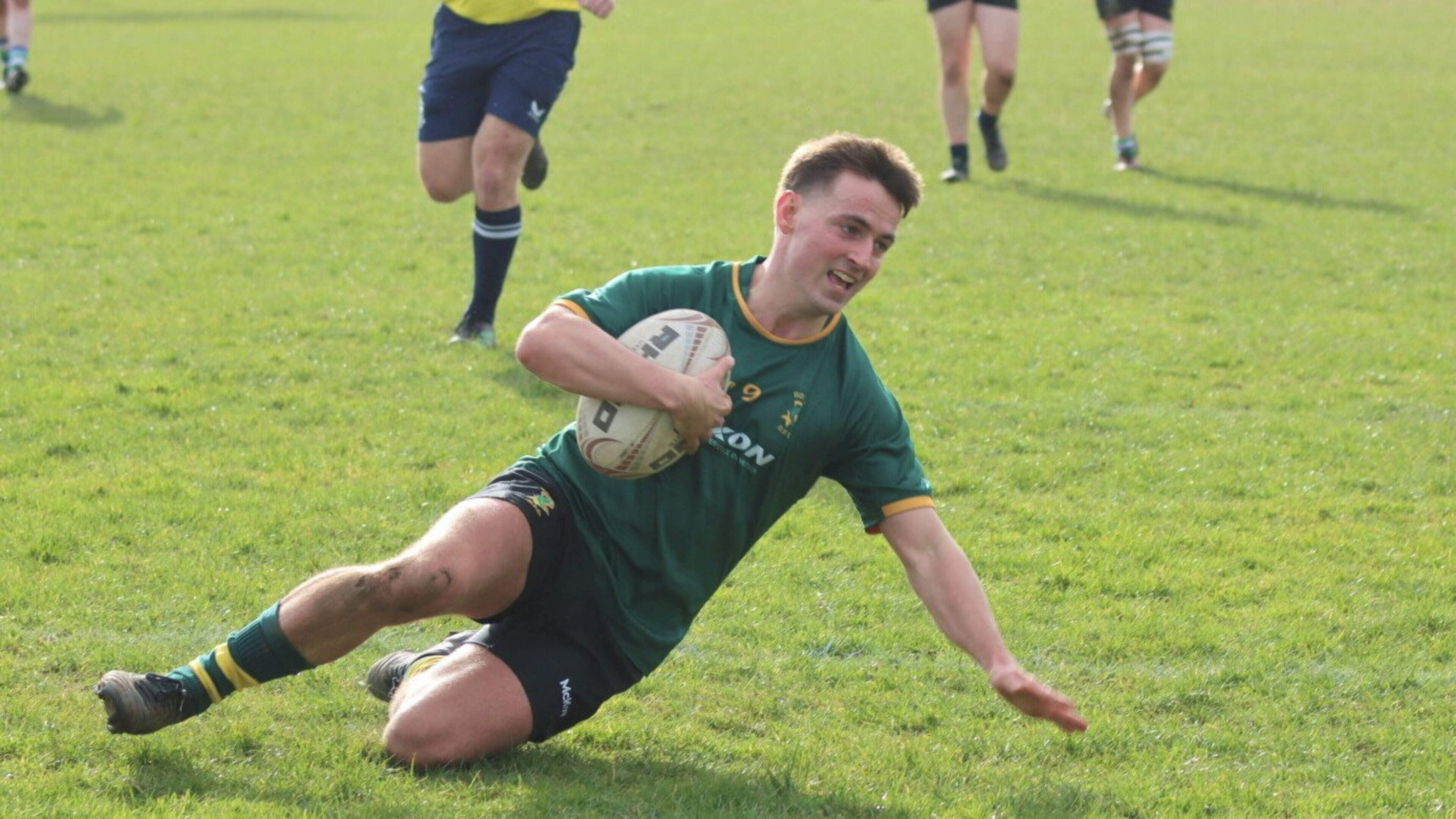 Boyne battle back to sink Seapoint and make it four wins from four to top the league table