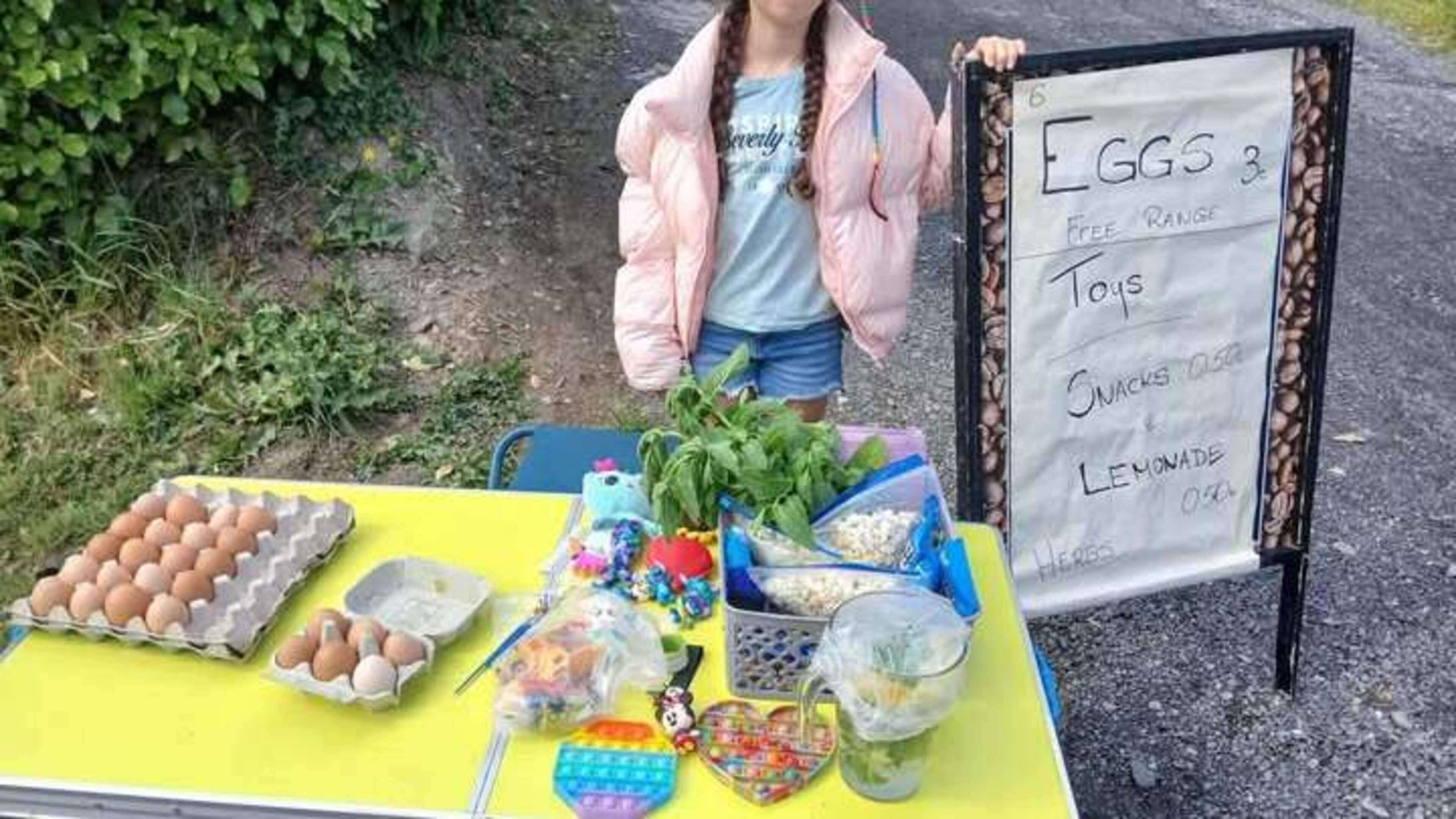 Community urged to support young entrepreneurs from Collon National School