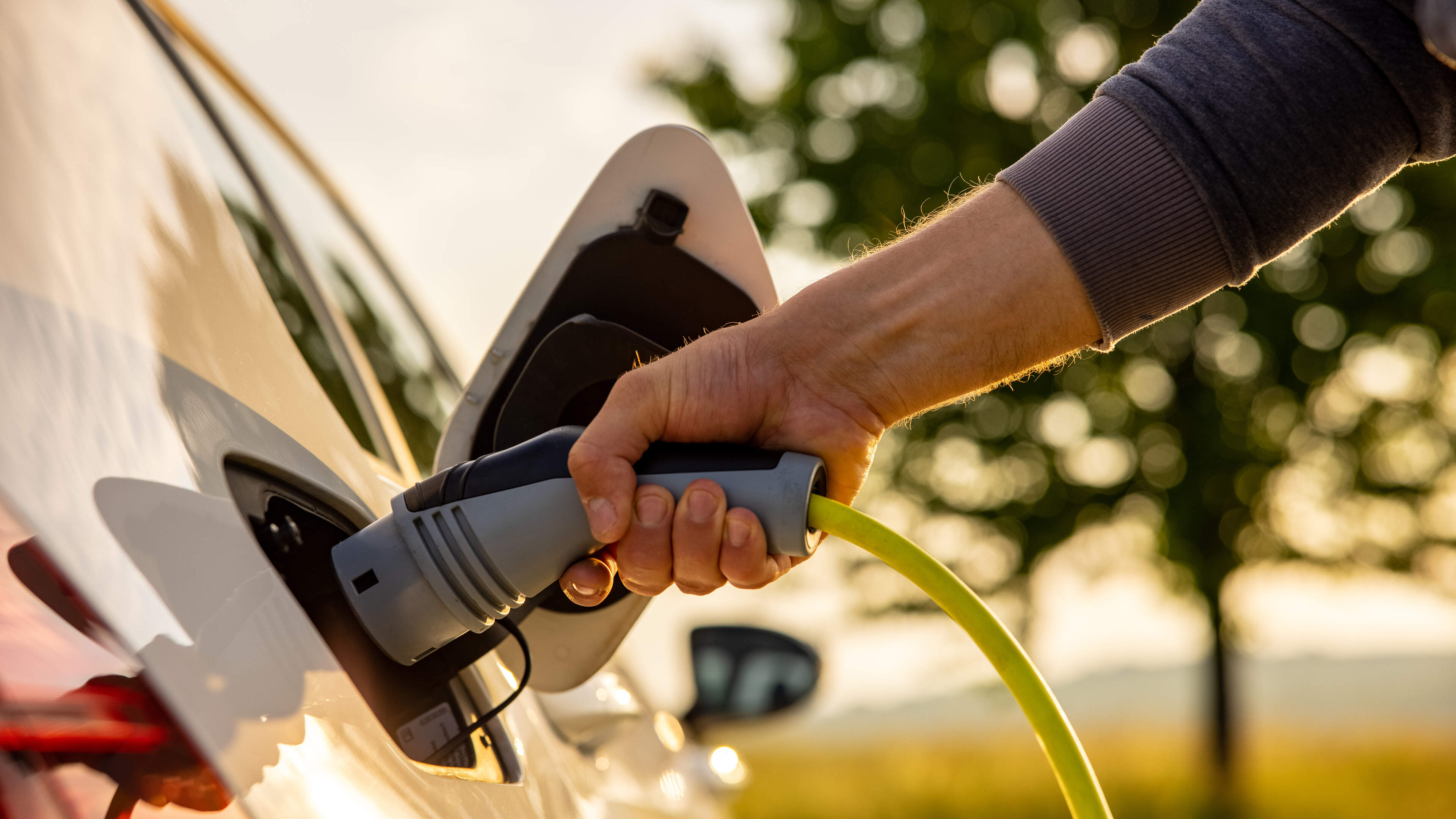 Eoin O’Malley: EV-boosting car scrappage scheme is one piece of 1990s nostalgia we can leave in the past