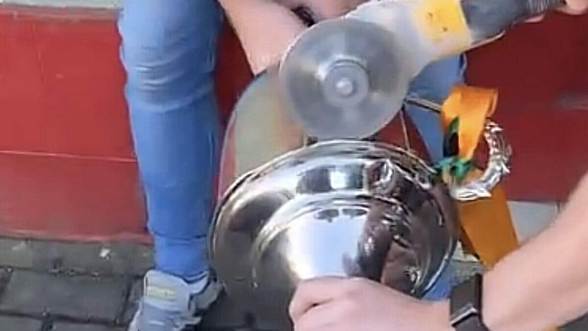 GAA club responds to allegations Carlow Senior Football Championship trophy was damaged after their win