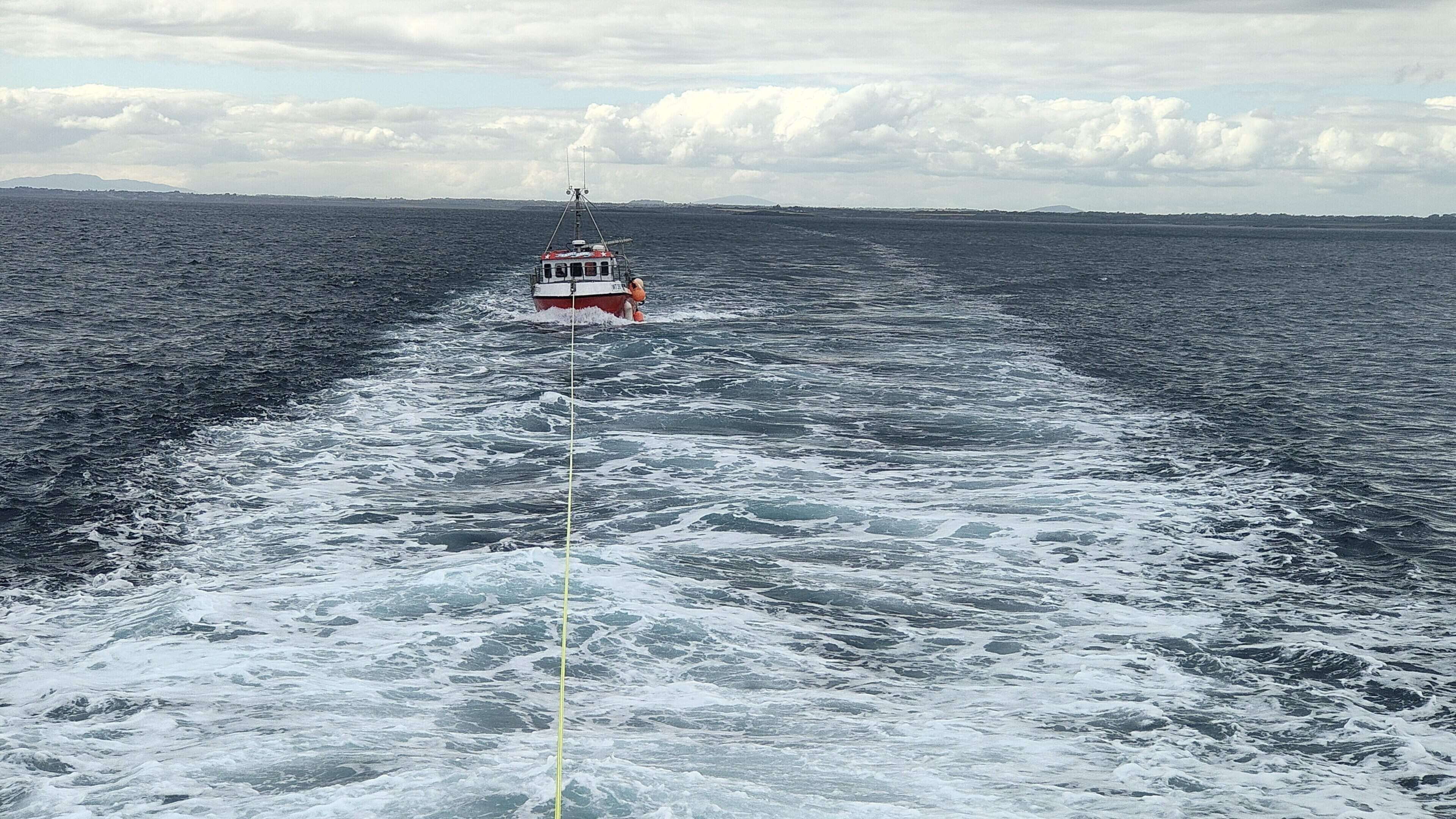 RNLI volunteers leap into action to assist fishing boat drifting towards rocks off the Wexford coast
